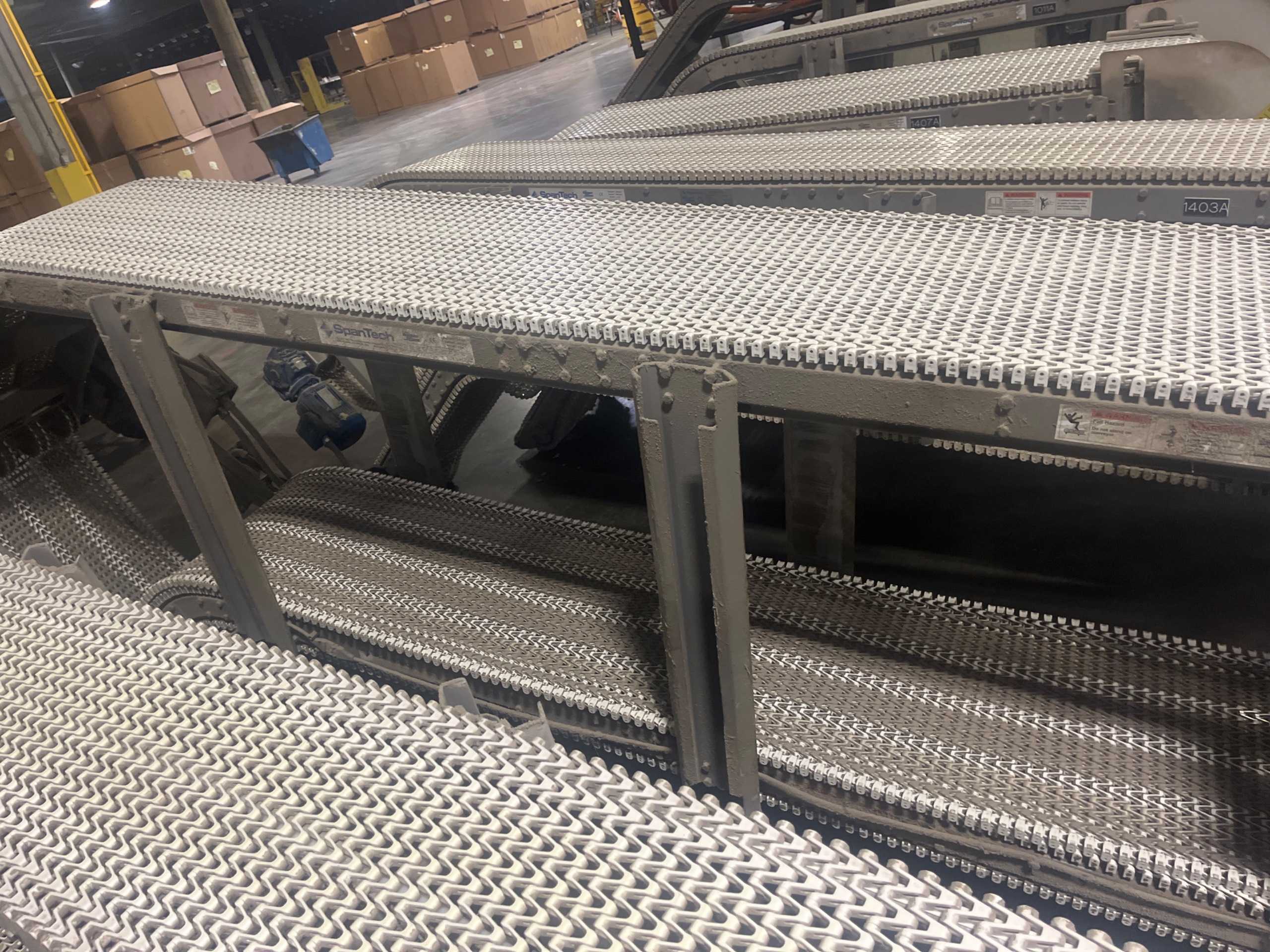 SPANTECH TOPPER LIFT CONVEYOR - BELT CONVEYOR