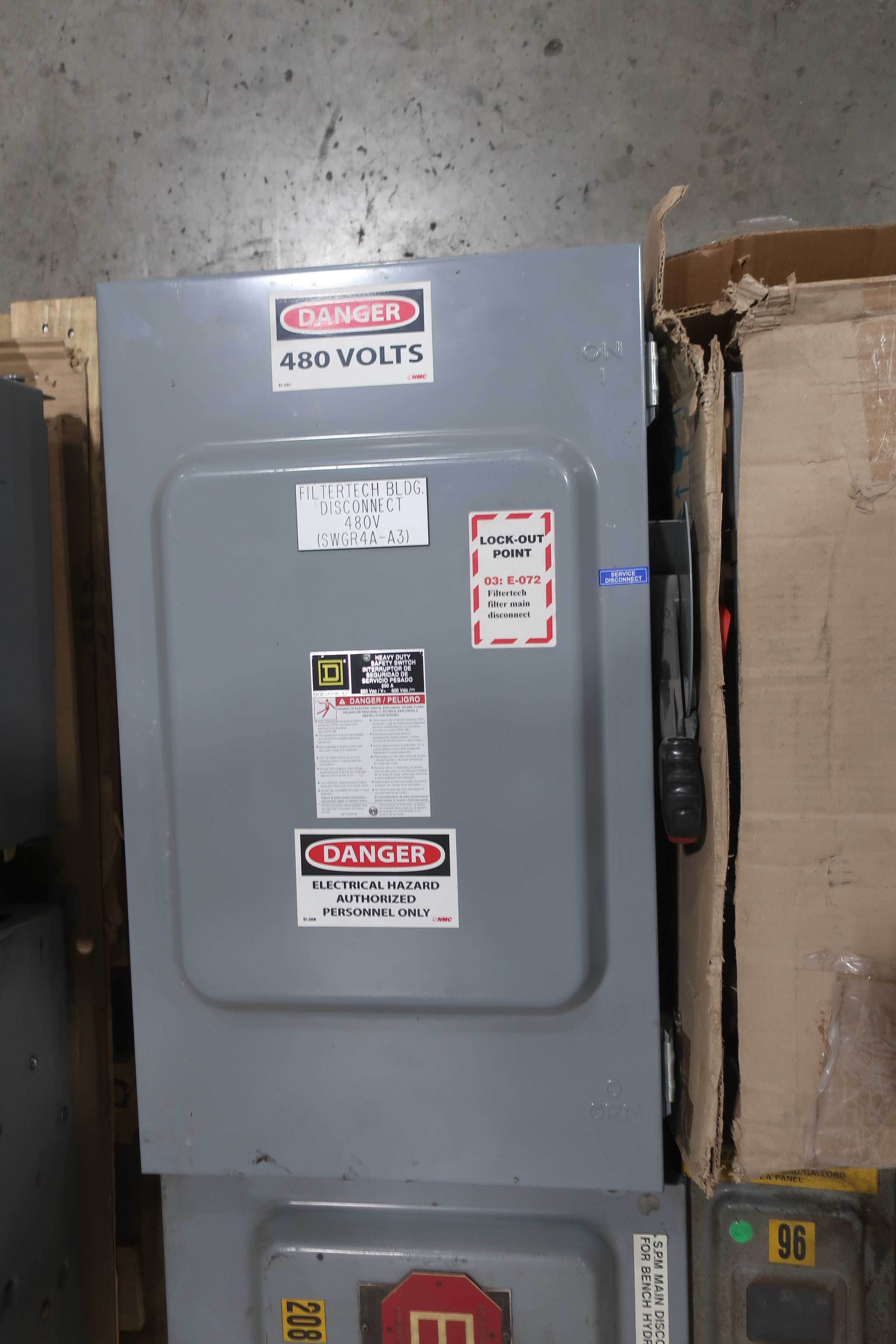 SKU 1733198 - 4 PALLETS OF ASSORTED DISCONNECT SWITCHES - DISCONNECT SWITCHES