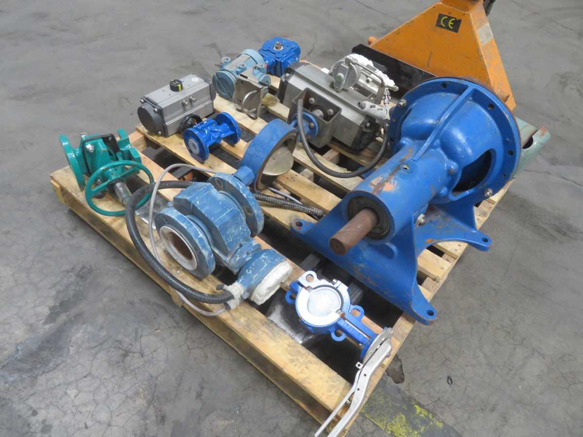BULK QTY OF MIXED INDUSTRIAL VALVES - VALVES
