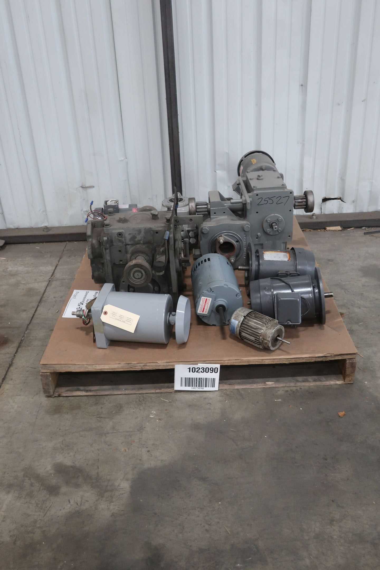 BULK QTY OF ELECTRIC MOTORS - ELECTRIC MOTORS