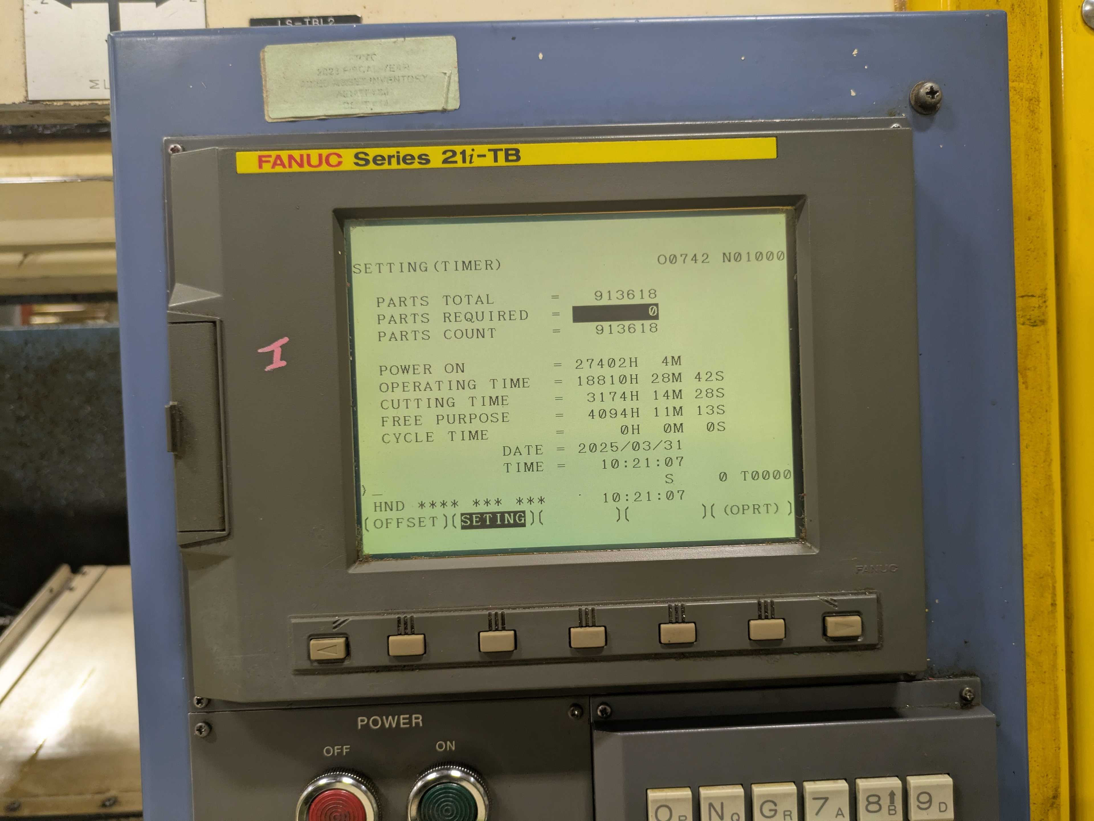 2004 TOYOSK TVT301S VERTICAL MACHINING CENTER - VERTICAL MACHINING CENTERS