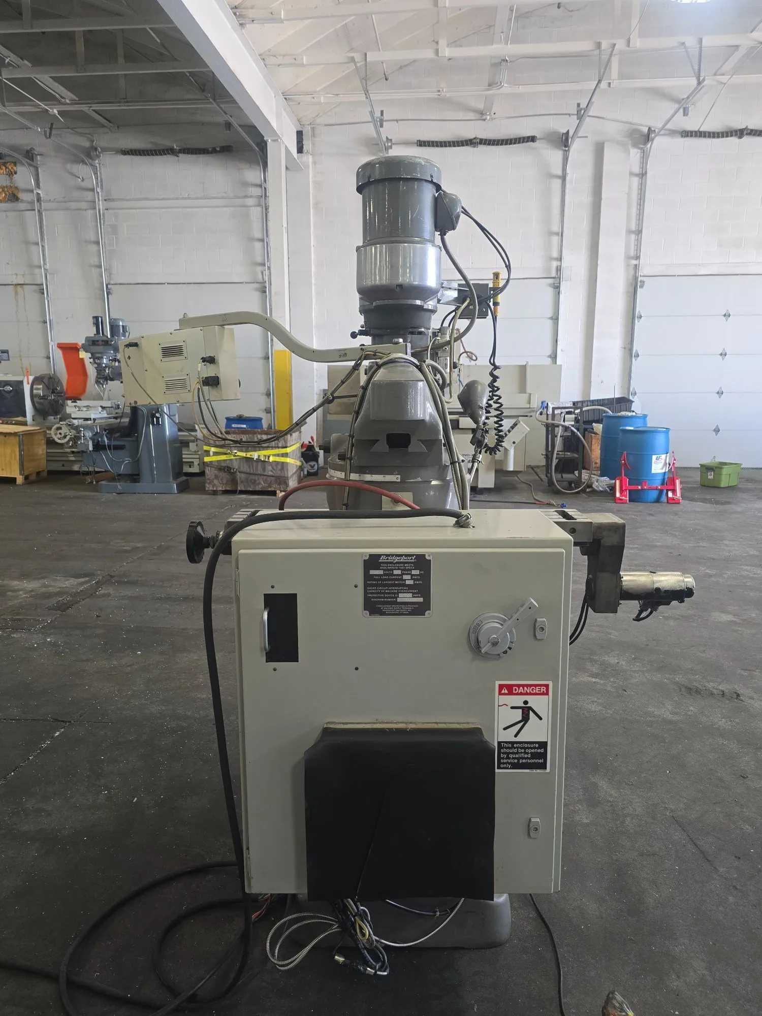 BRIDGEPORT SERIES 1 EZ TRAK DX VERTICAL CNC MILL 9"X48" 33.5"X/12"Y 2HP 60-4200 RPM R8 - VERTICAL MILLING MACHINES