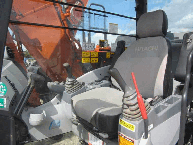 2019 HITACHI ZX120-6 CRAWLER EXCAVATOR - CRAWLER EXCAVATOR