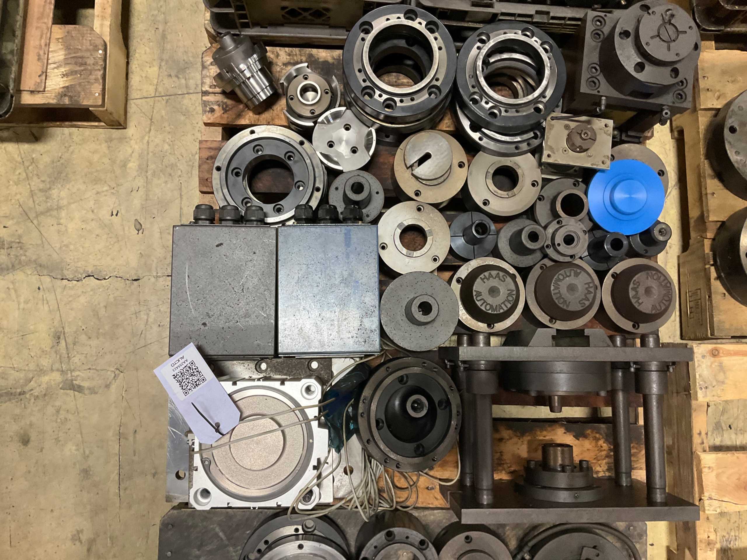 BULK QTY OF PRESS PARTS - PRESS PARTS