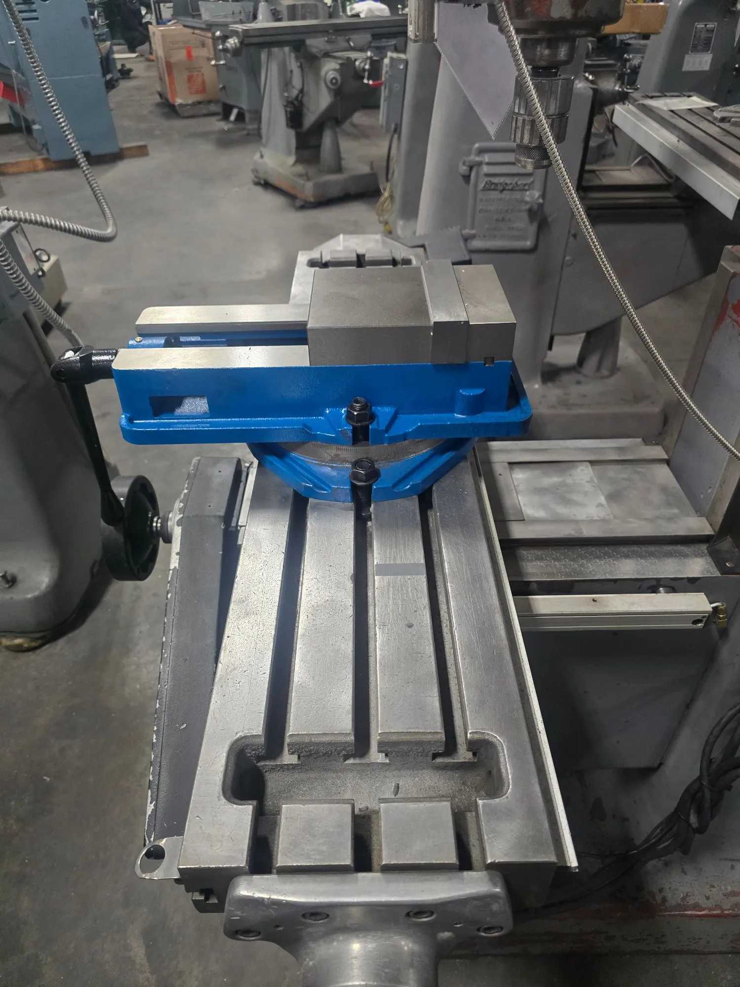 SHARP LMV/MP-2 CNC VERTICAL KNEE MILL - ACURITE MP2, 9X42 TBL, 25X/11Y/5Z TRAVEL, 3HP - VERTICAL MACHINING CENTERS