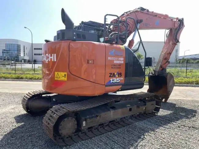 2019 HITACHI ZX135US-6 CRAWLER EXCAVATOR - undefined