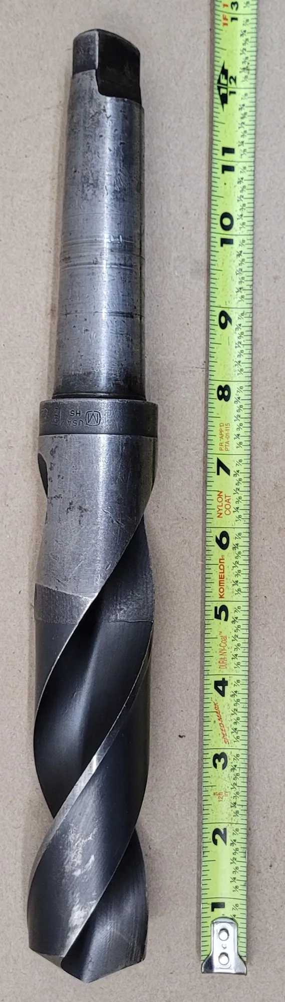 HSS TWIST DRILL, 1-5/8" DIA, 12.5" OAL, 4MT SHANK, 7" FLUTE LENGTH - MACHINE TOOLING