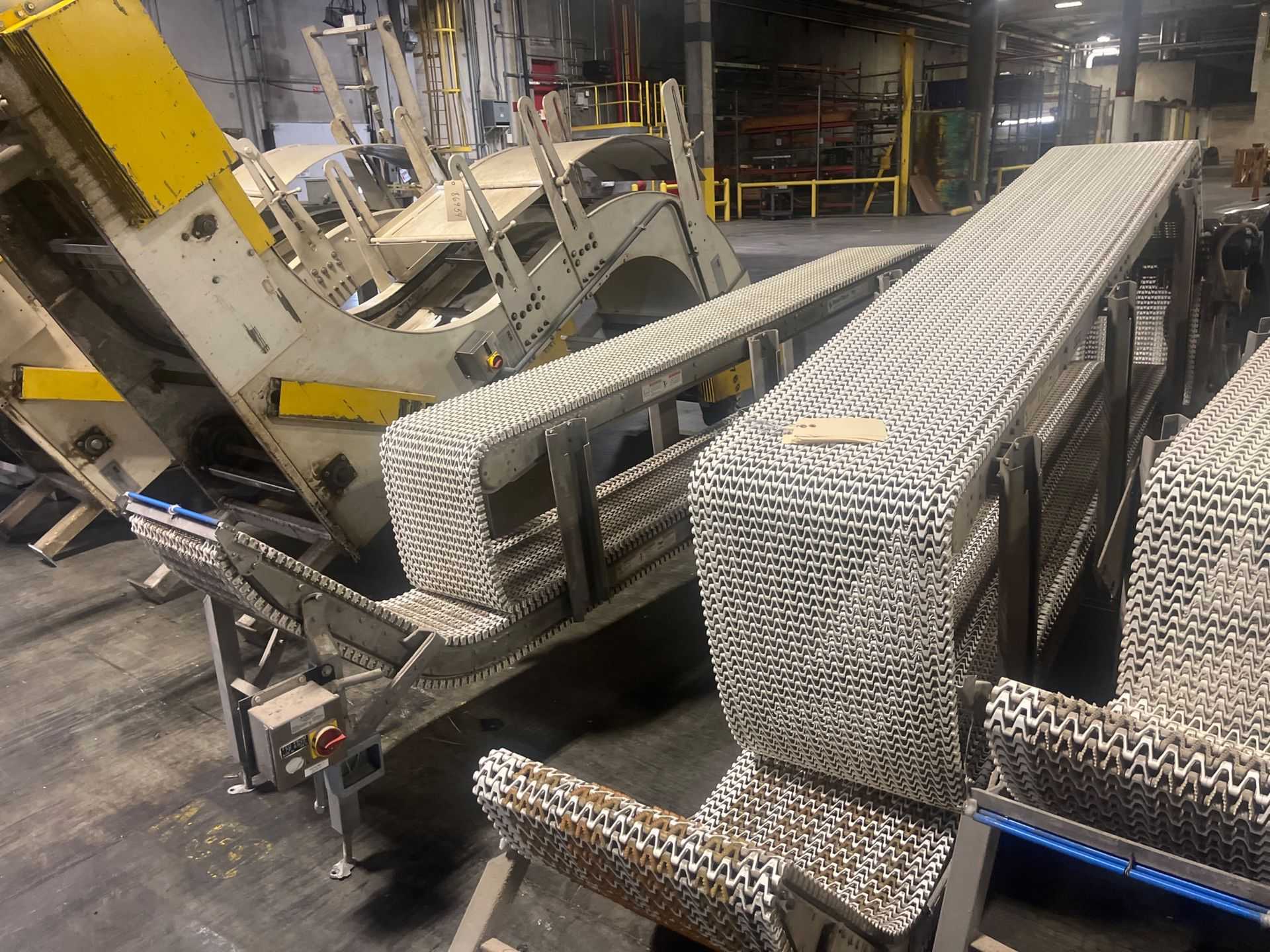 SPANTECH TOPPER LIFT CONVEYOR - BELT CONVEYOR