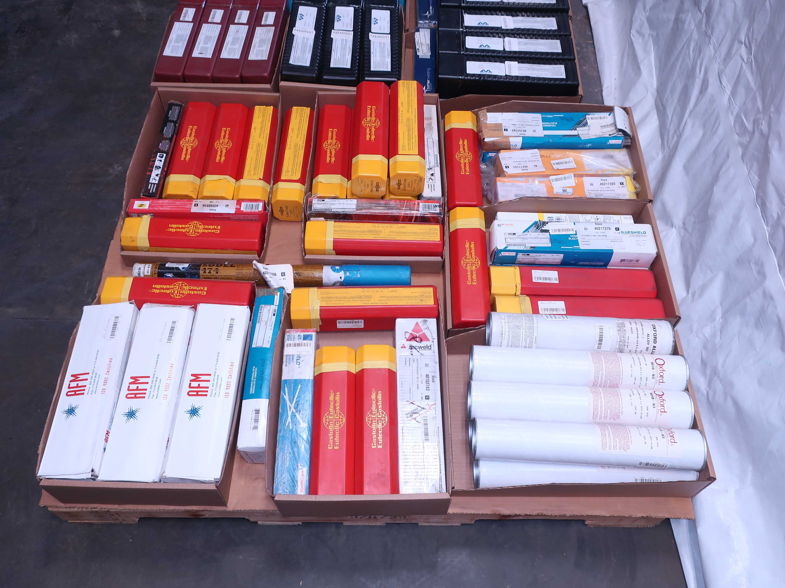 2 PALLETS OF ASSORTED WELDING WIRE - WELDING EQUIPMENT