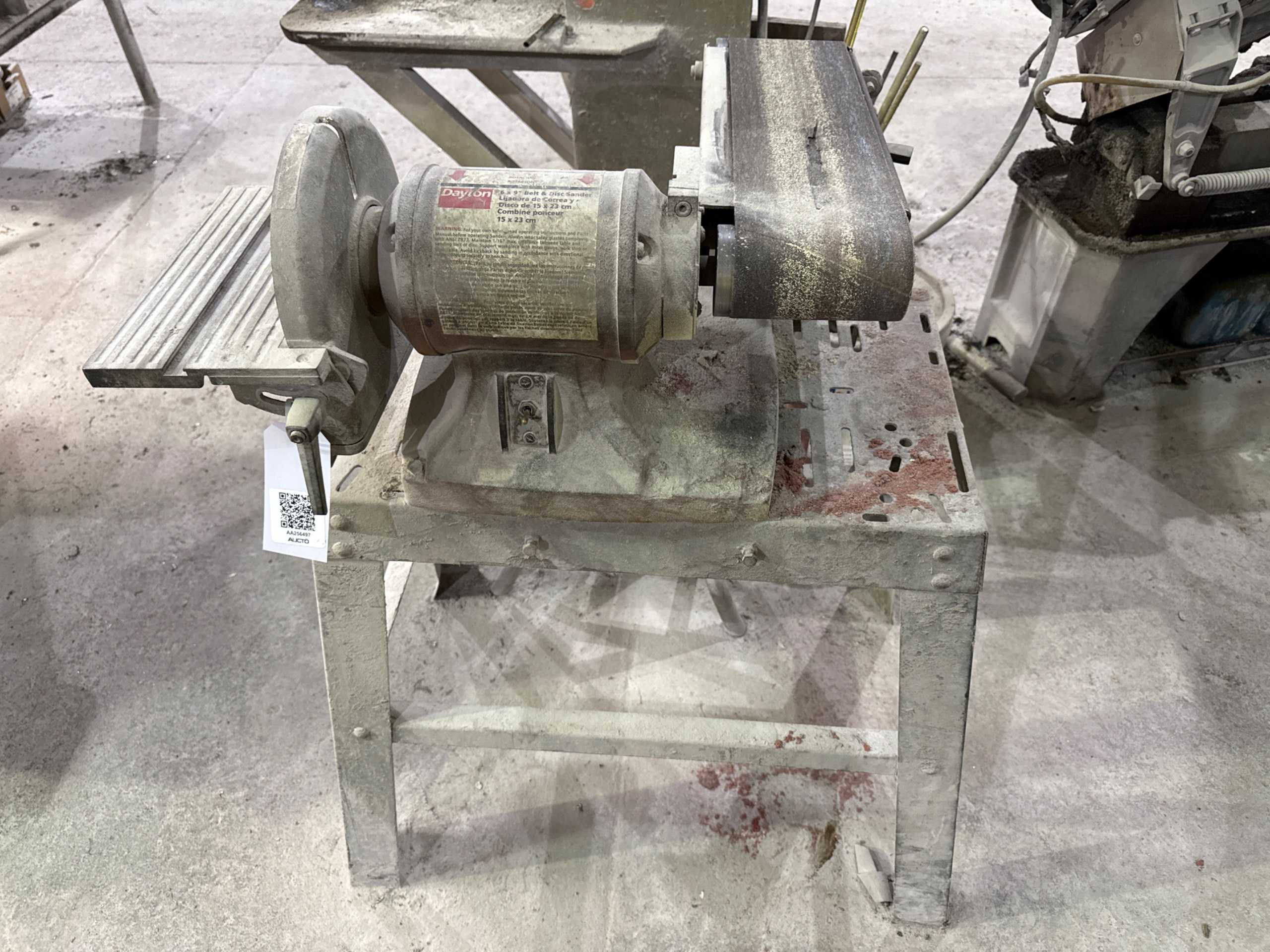 2004 DAYTON 6Y001A BELT & DISC SANDER - GRINDING MACHINES