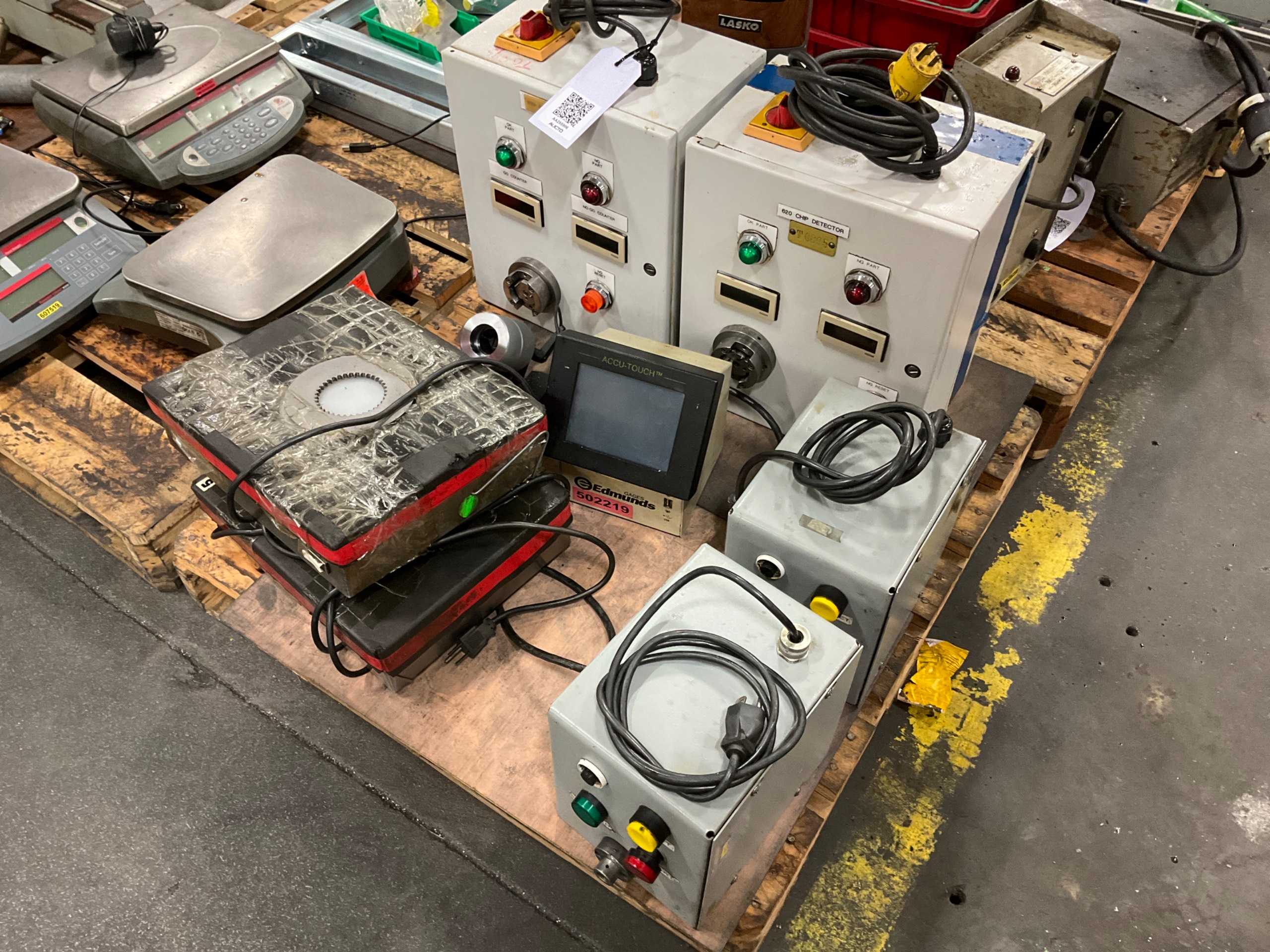 BULK QTY OF AUTOMATION & CONTROLS - AUTOMATION & CONTROLS