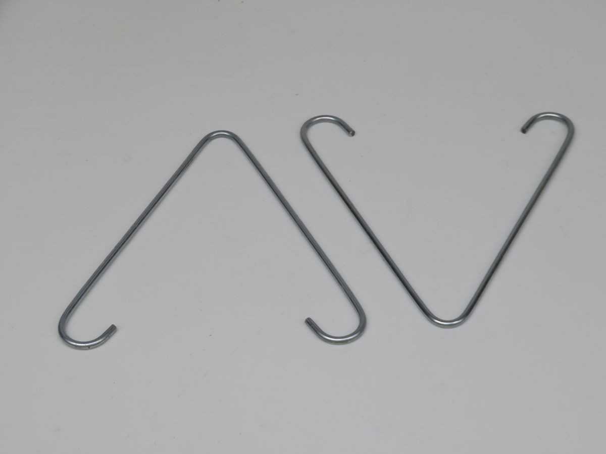 LOT OF 150 COOPER LIGHT HANGERS W V HOOKS - FASTENERS