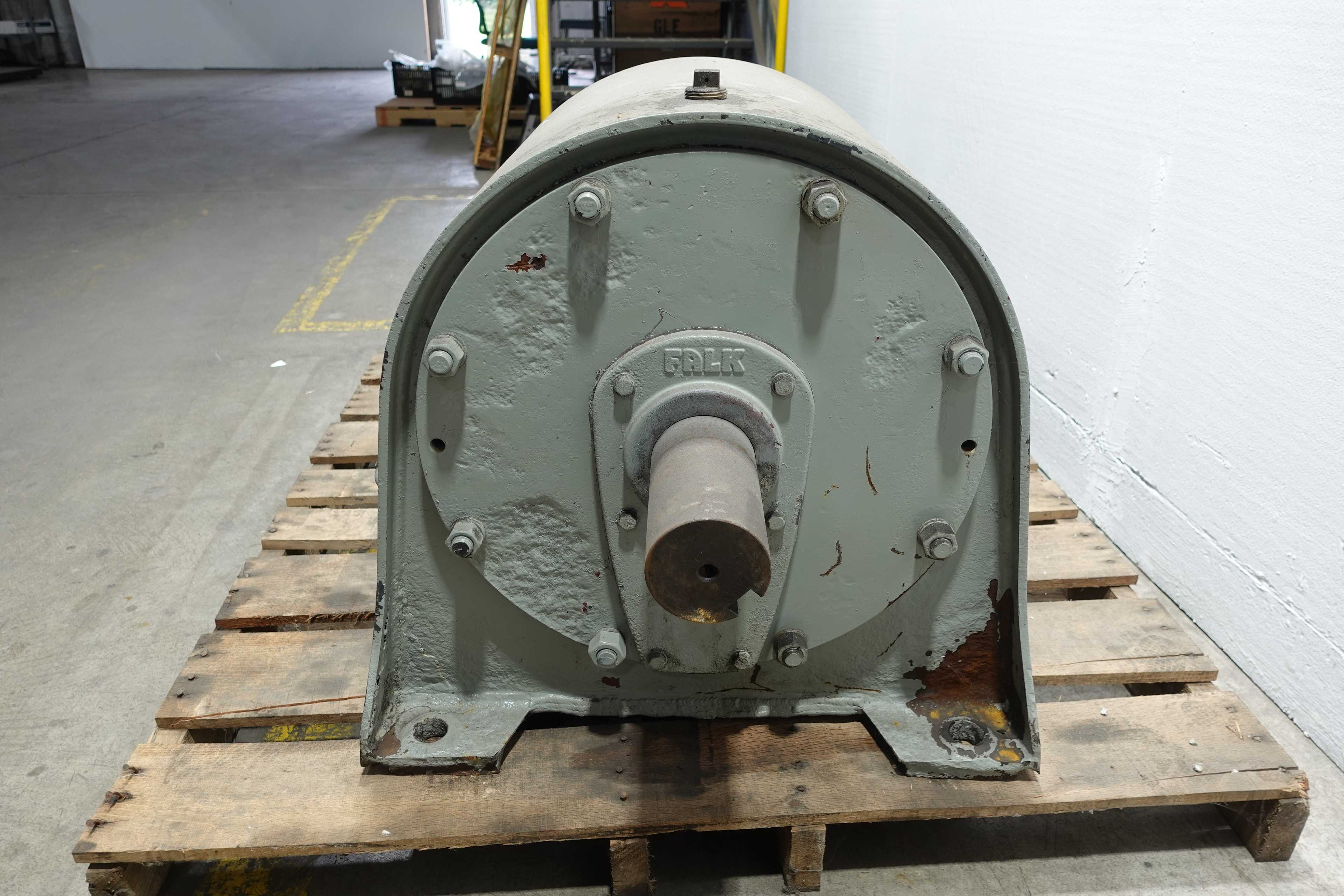 FALK ENCLOSED GEAR REDUCER - ENCLOSED GEAR DRIVE