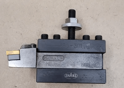 SHARS 250-301 CXA 1 QUICK CHANGE TOOL POST HOLDER (1/2"-3/4") W/ KENNAMETAL MDJNR-124B - MACHINE TOOLING