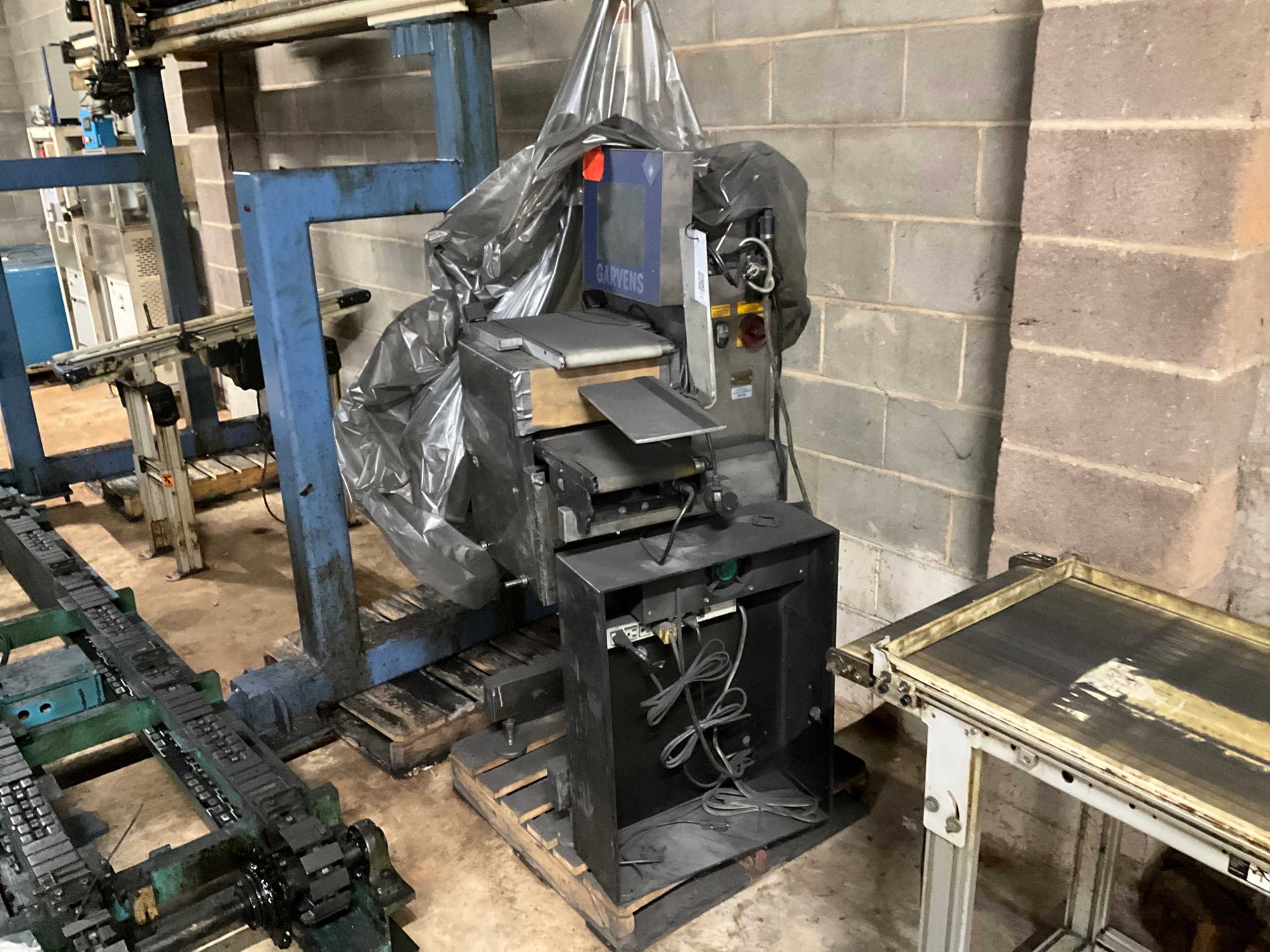 GARVENS PACKAGING MACHINE - PACKAGING
