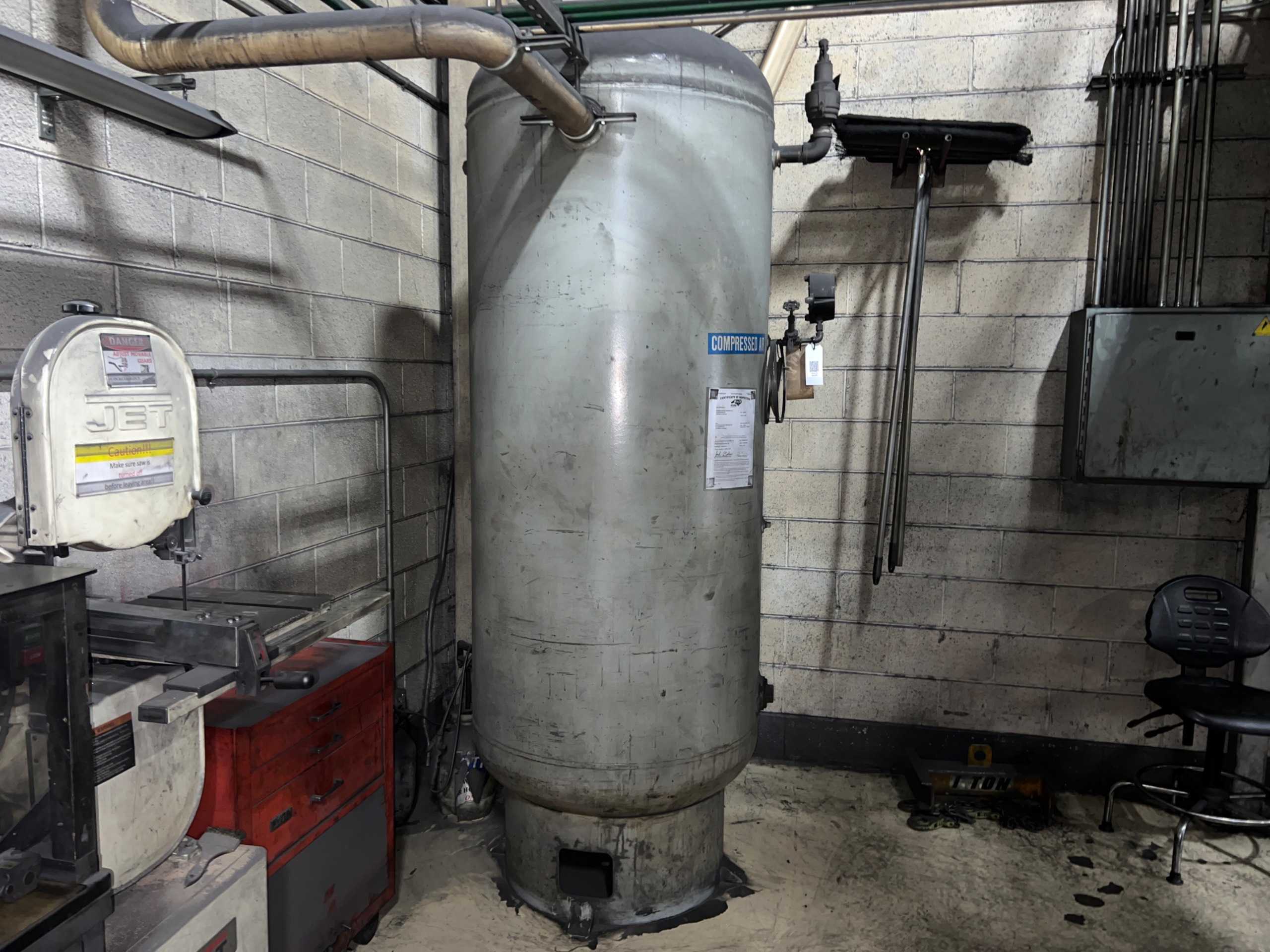 1989 MANCHESTER COMPRESSED AIR HOLDING TANK - COMPRESSED AIR HOLDING TANK