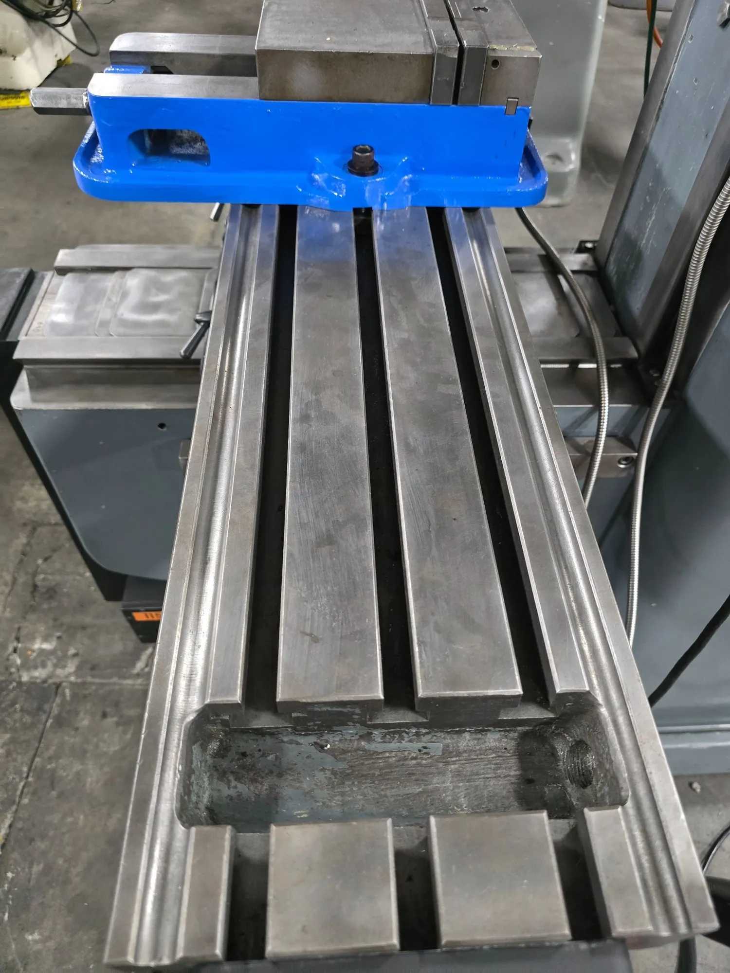 2023(CNC) CLAUSING KONDIA FV-1 VERTICAL KNEE MILL 9"X48" 3HP 4000RPM PROTOTRAK KMX - VERTICAL MILLING MACHINES
