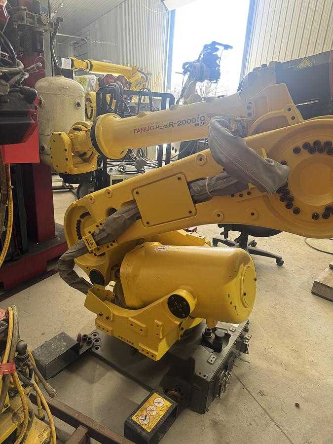 2016 FANUC R-2000IC/165F ARTICULATED ROBOT, 165KG PAYLOAD, 2655MM REACH, R-30IB CONTROL - ARTICULATED ROBOTS