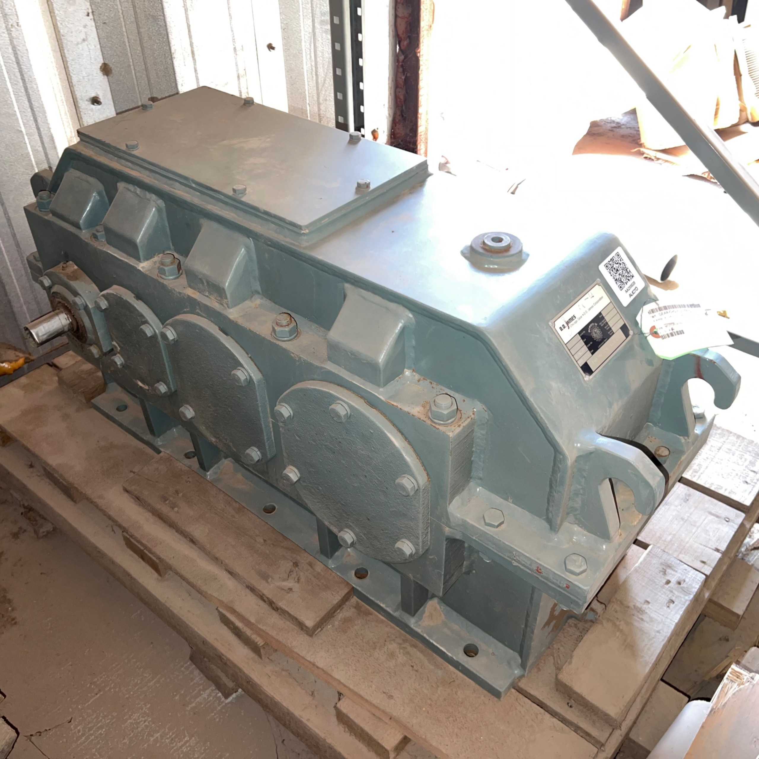 2001 D.O. JAMES GEARBOX - ENCLOSED GEAR DRIVE