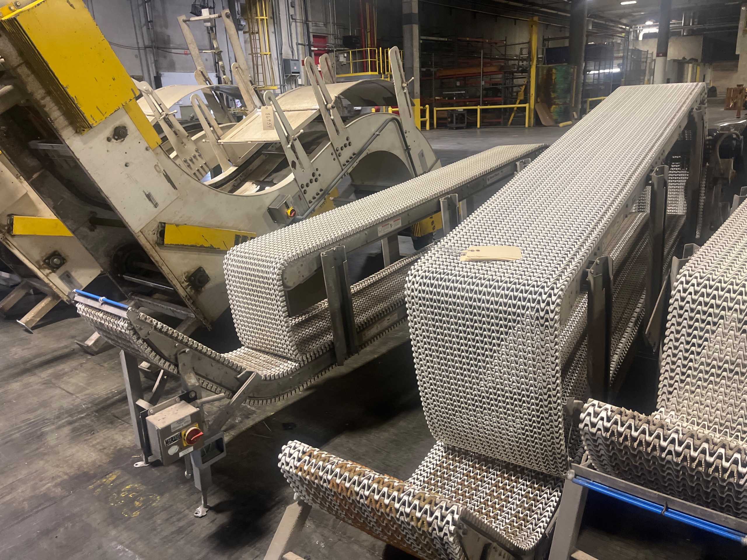 SPANTECH TOPPER LIFT CONVEYOR - BELT CONVEYOR