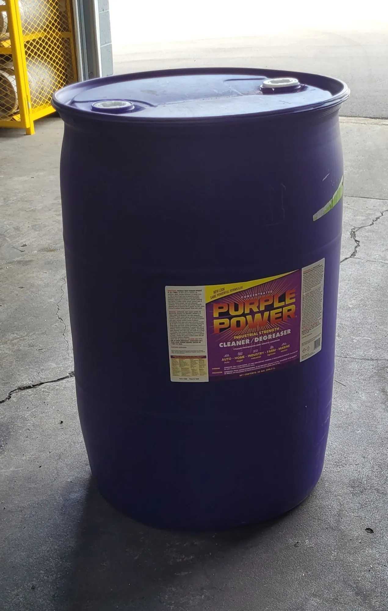 55 GALLON PLASTIC DRUM, 36" HEIGHT, 24" DIAMETER - MACHINE TOOLING