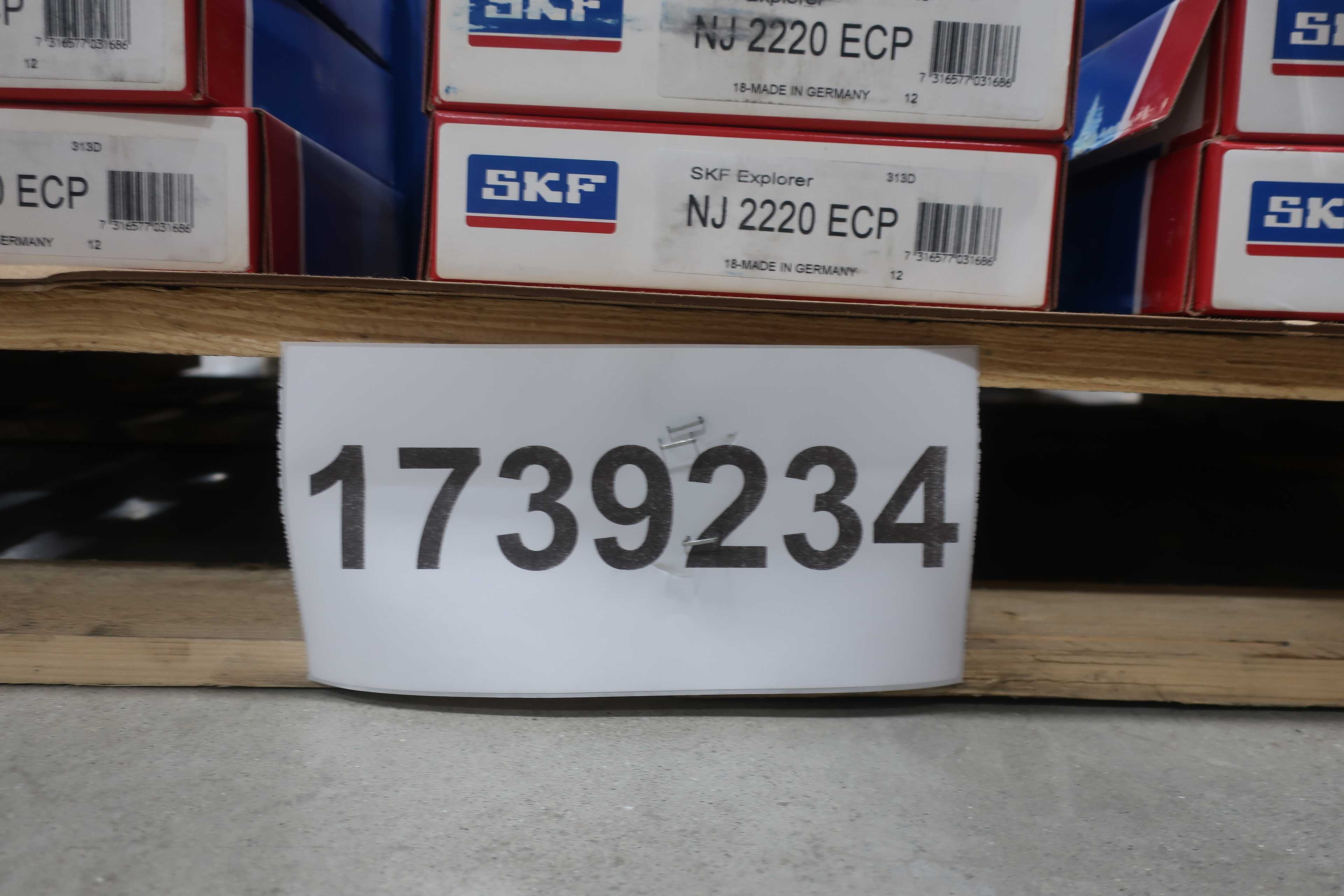 SKU 1739234 - PALLET OF SKF NJ 2220 ECP ROLLER BEARINGS - BEARINGS