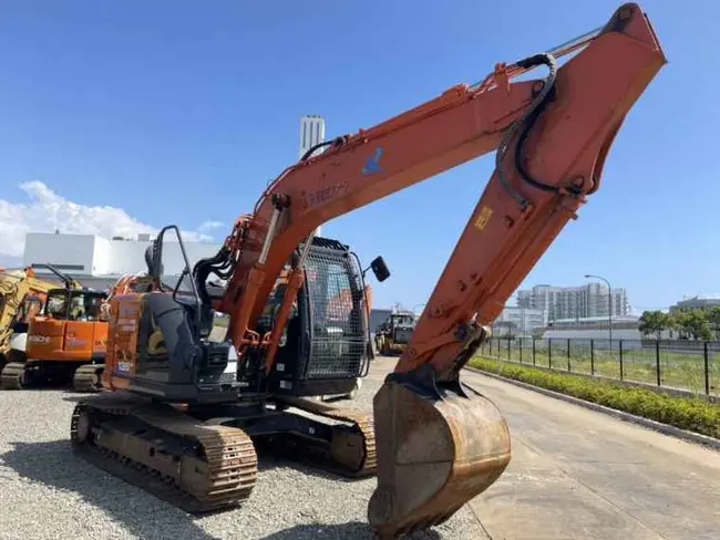 2019 HITACHI ZX135US-6 CRAWLER EXCAVATOR - undefined