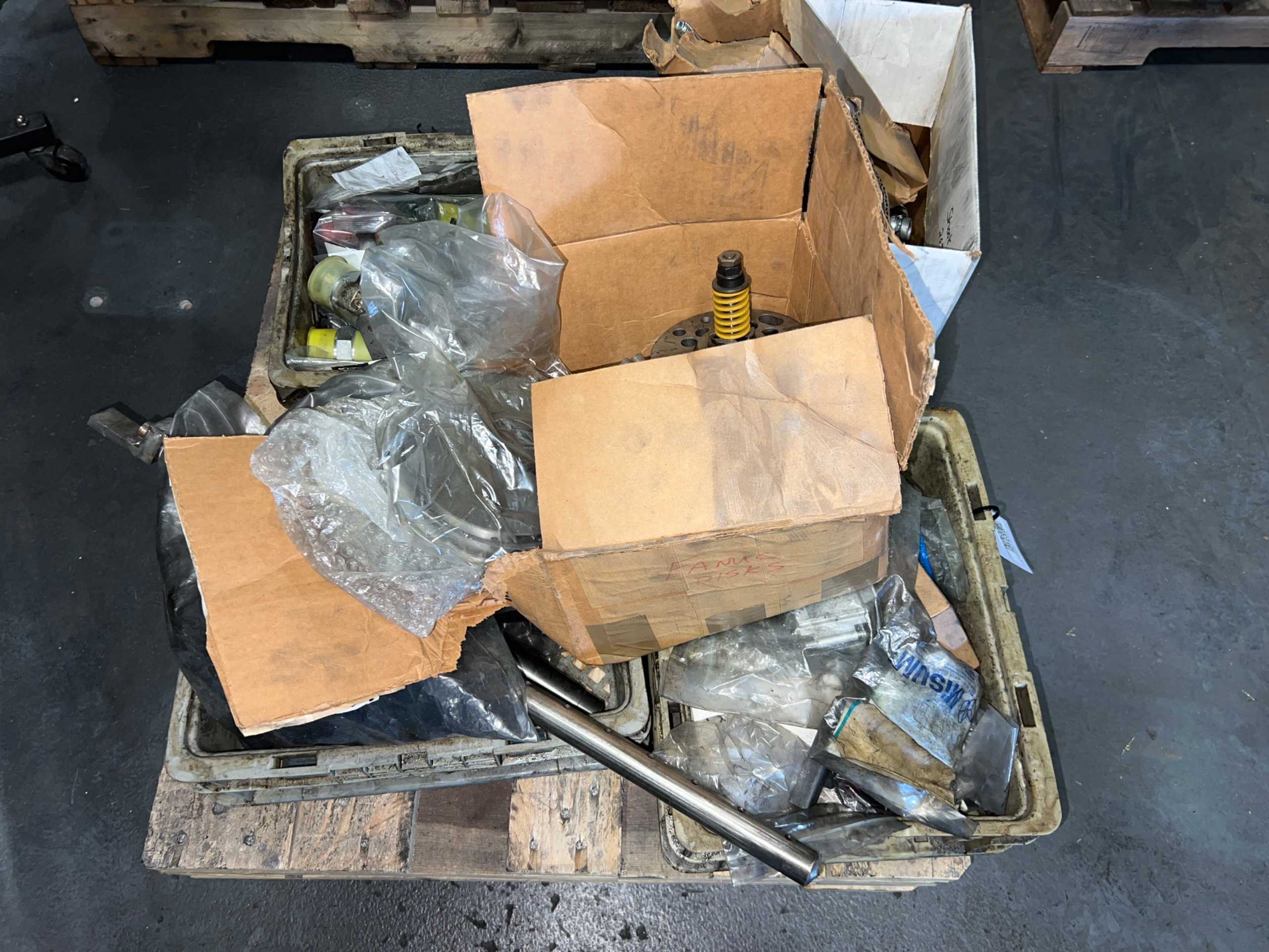 BULK QTY OF INDUSTRIAL PARTS - INDUSTRIAL PARTS
