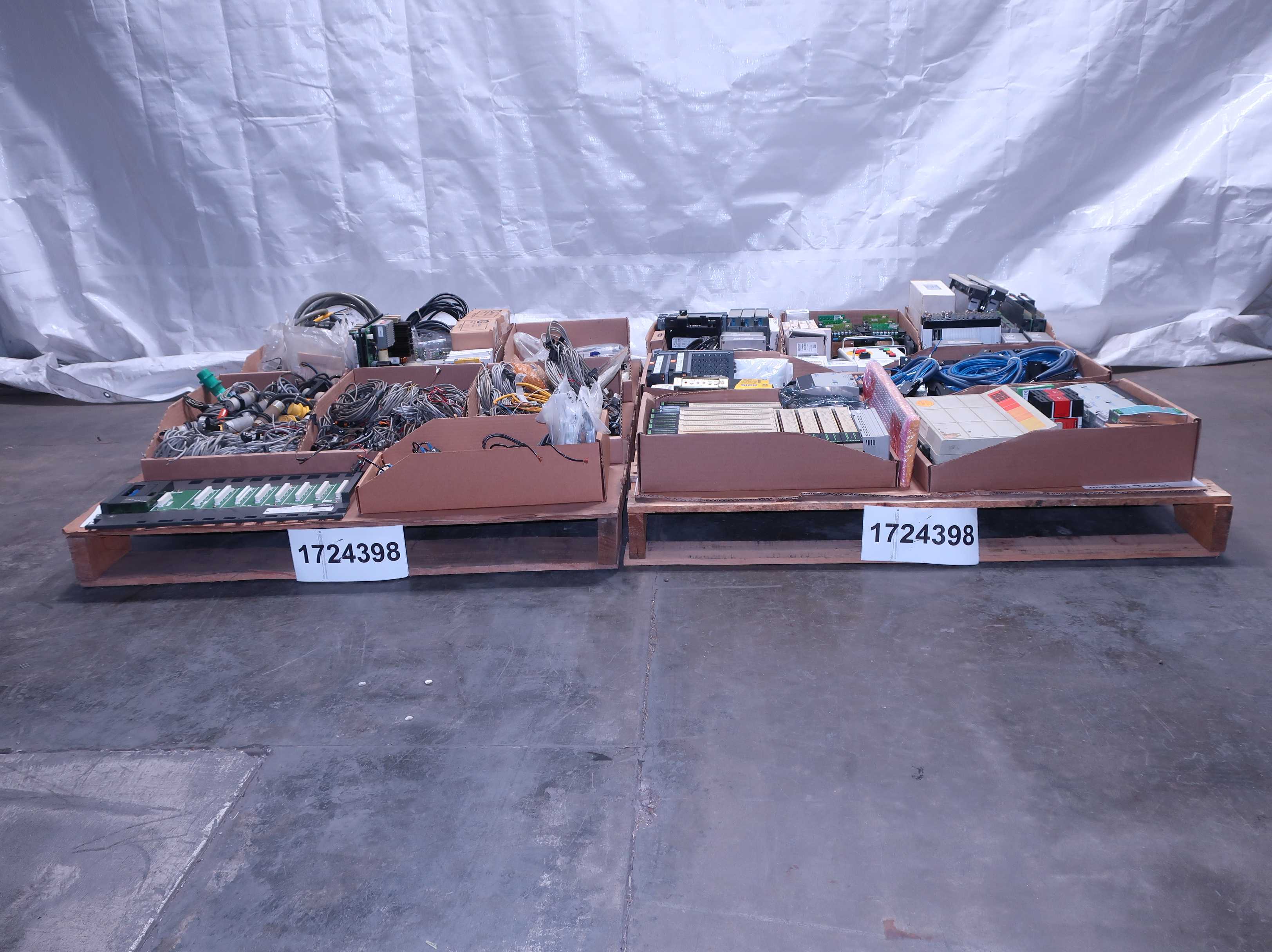 SKU 1724398 - 2 PALLETS OF ASSORTED AUTOMATION AND CONTROLS