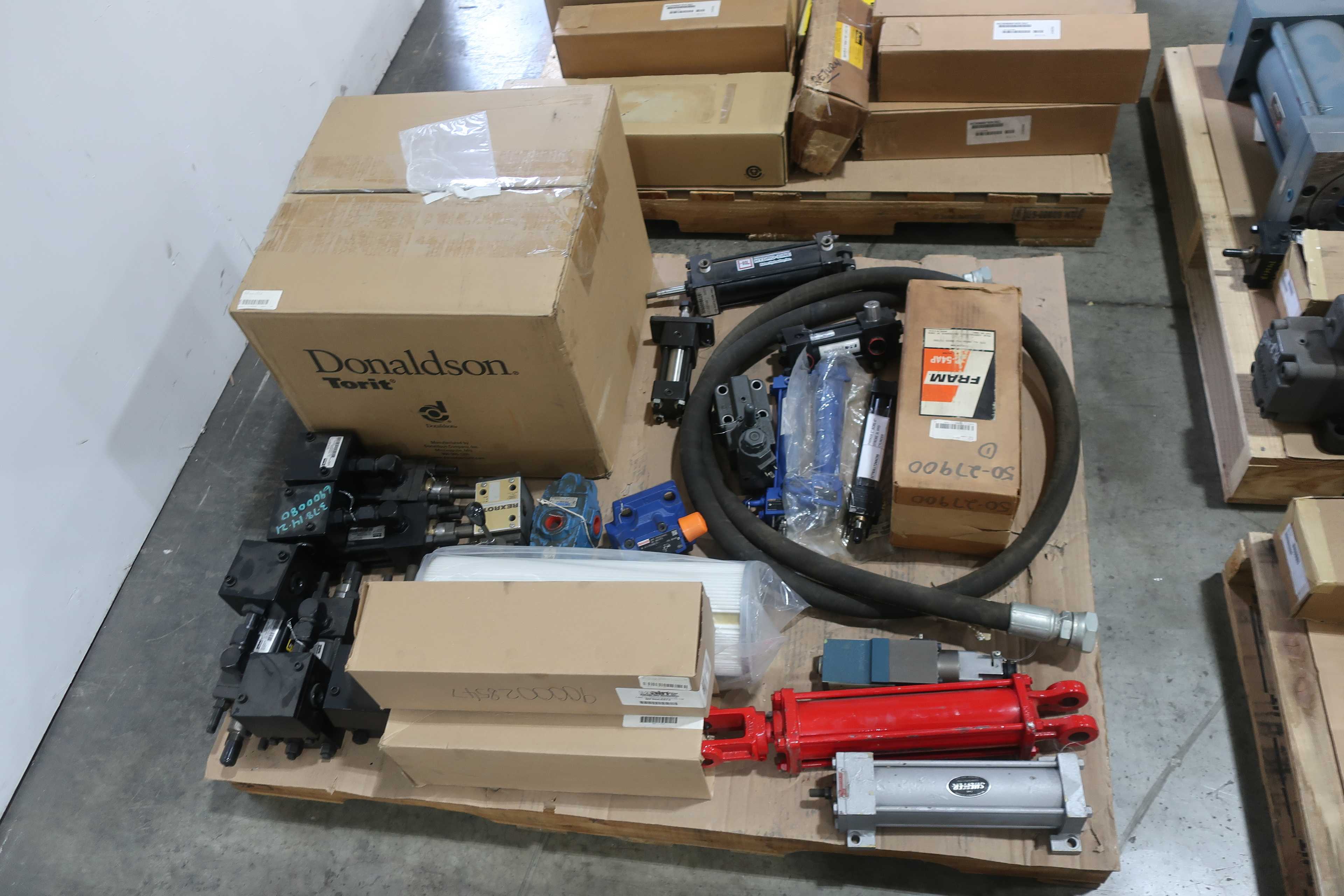 SKU 1748024 - 5 PALLETS OF ASSORTED HYDRAULIC REPLACEMENT PARTS - HYDRAULIC PARTS