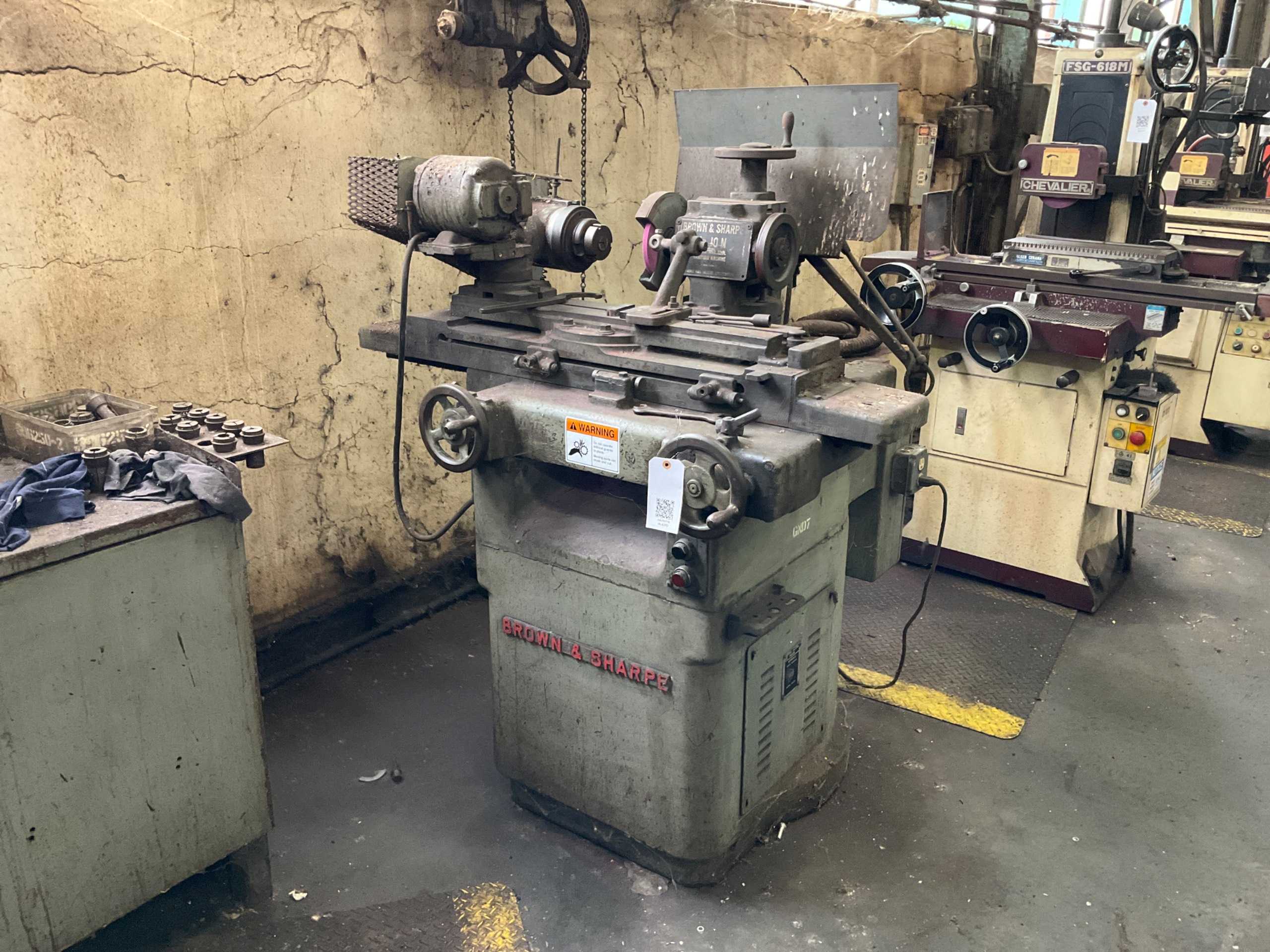BROWN & SHARPE 10 N TOOL GRINDER - 