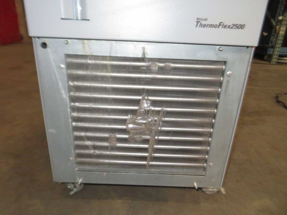 THERMO FISHER SCIENTIFIC THERMO FLEX 2500 RECIRCULATING CHILLER - CHILLERS