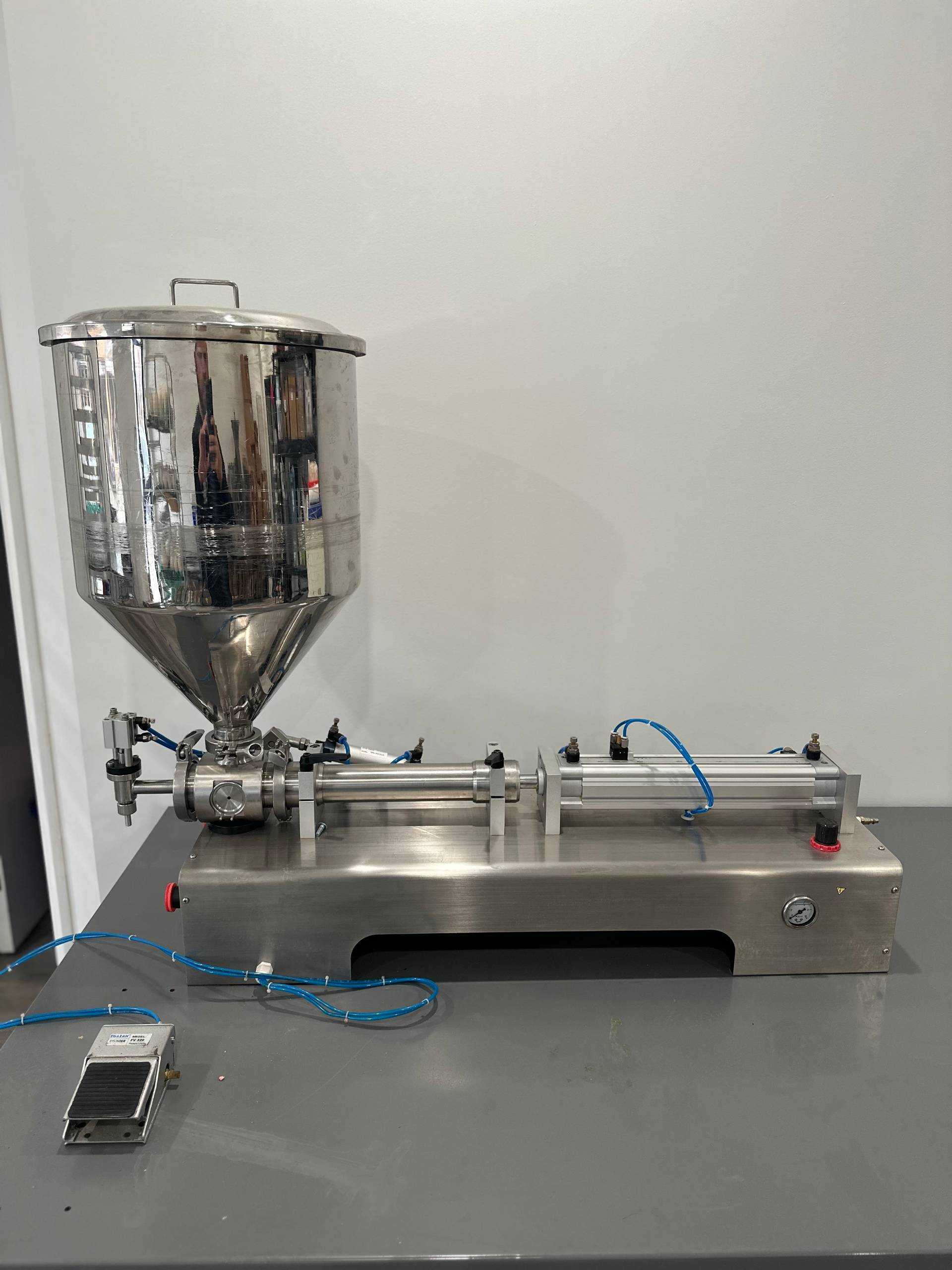 JDA PF200 LIQUID FILLER - FILLING EQUIPMENT