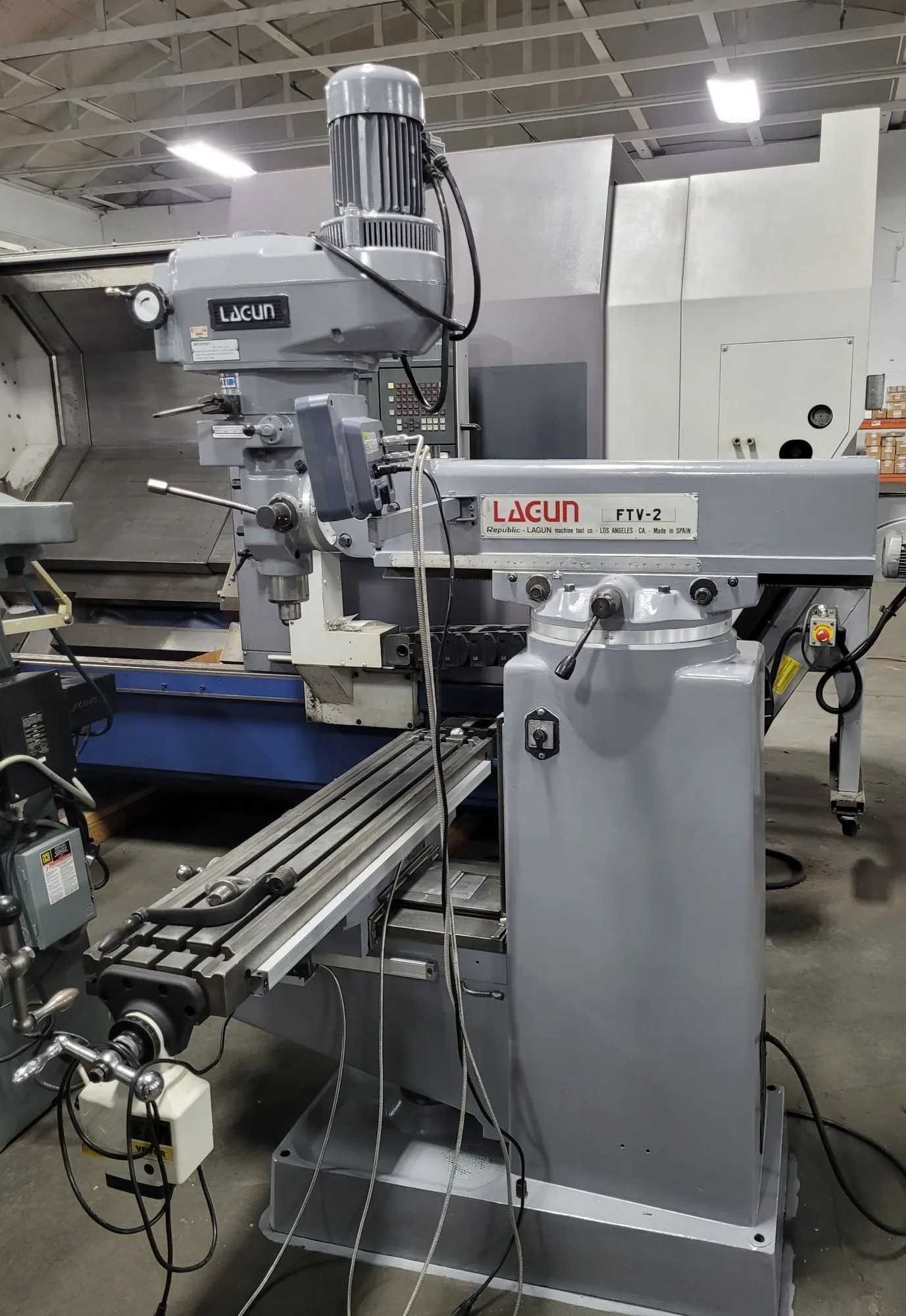 LAGUN REPUBLIC FTV-2 VERTICAL MILL, VARIABLE SPEED, X AXIS POWER FEED, 3HP - VERTICAL MILLING MACHINES