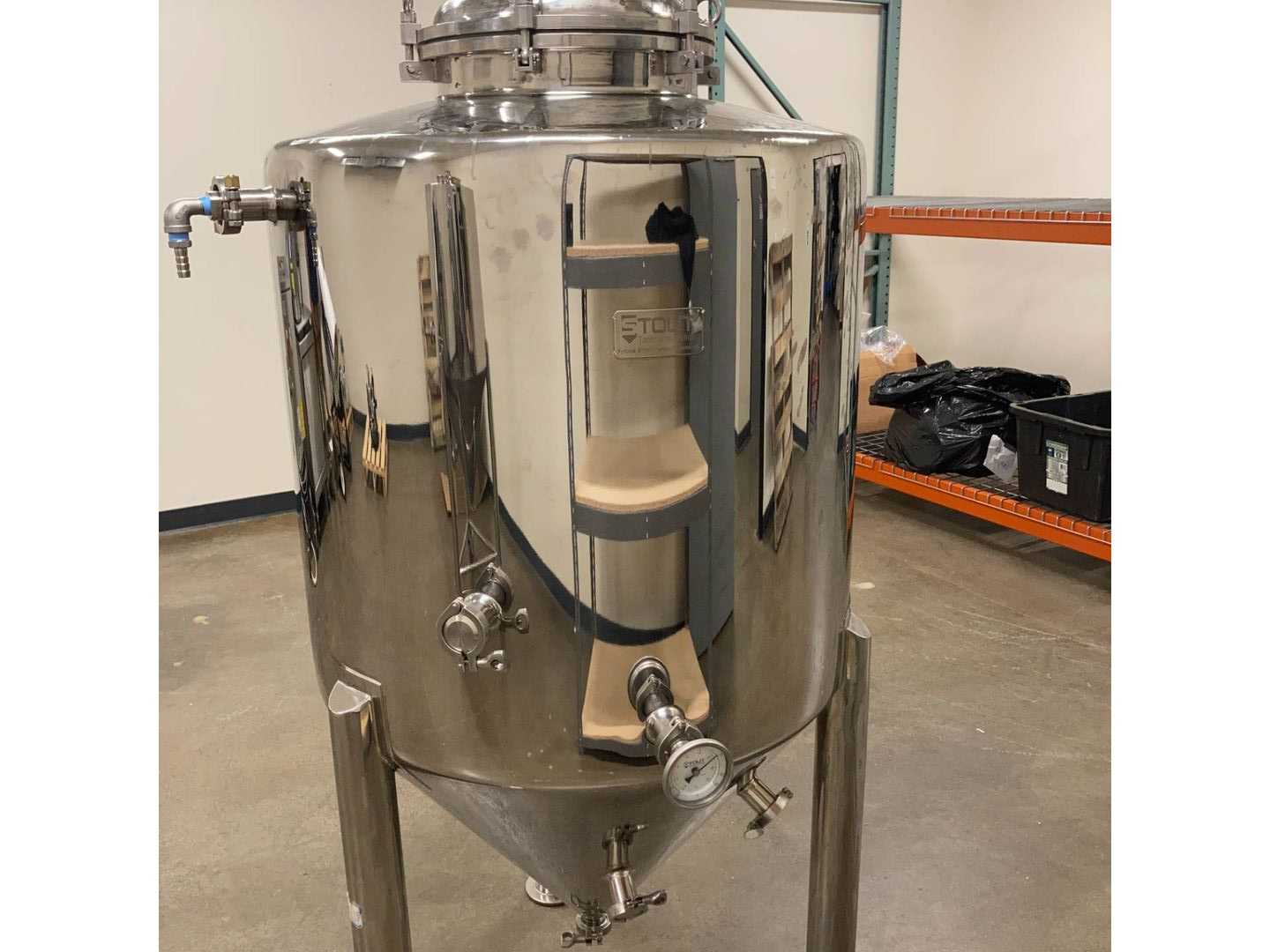 STOUT 3 BBL SS BEER TANK - TANKS