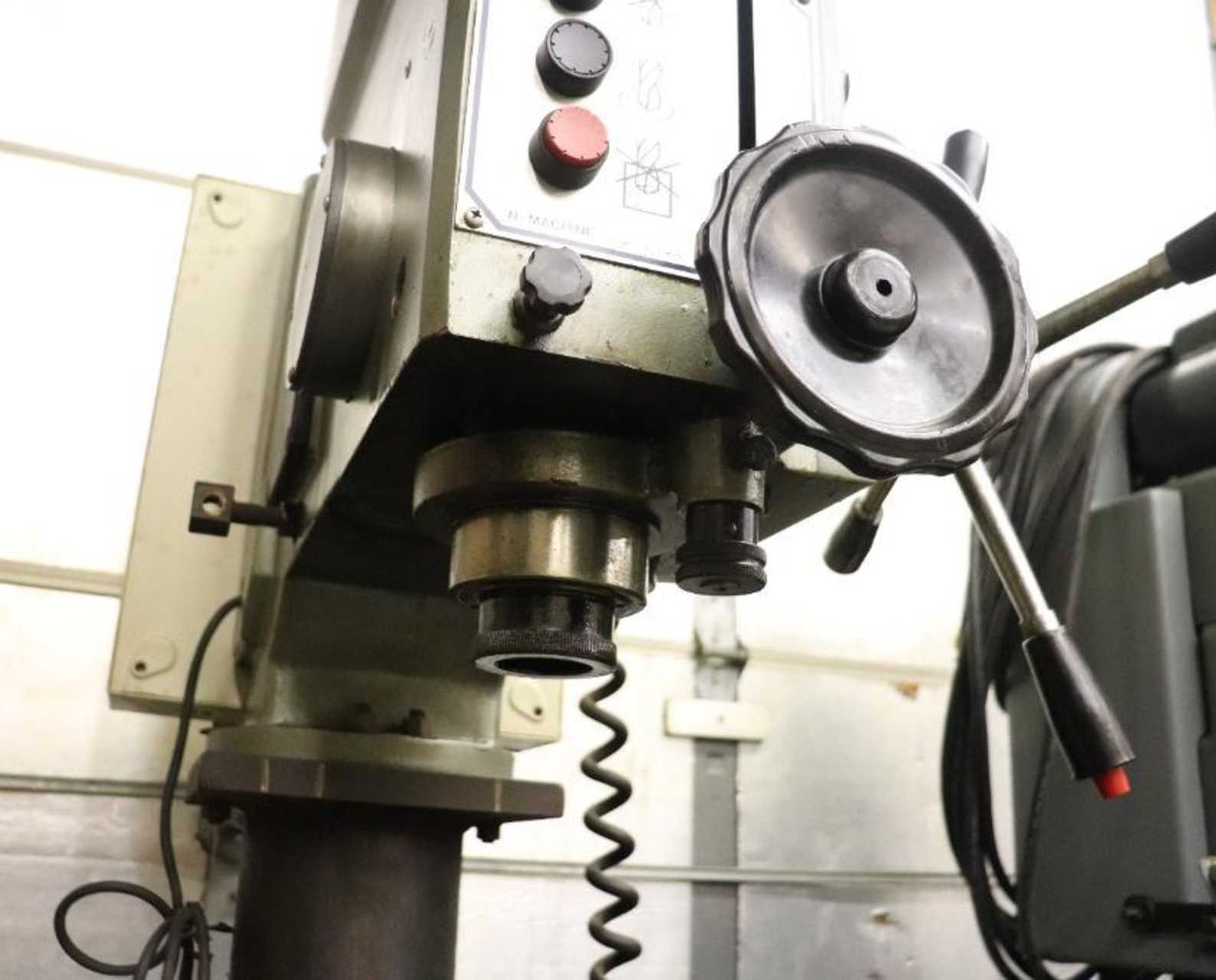 WILTON 2401 GEARED HEAD DRILL PRESS W/ POWERED DOWN FEED & CUSTOM TABLE W/ ROLLERS - UPRIGHT DRILL PRESSES