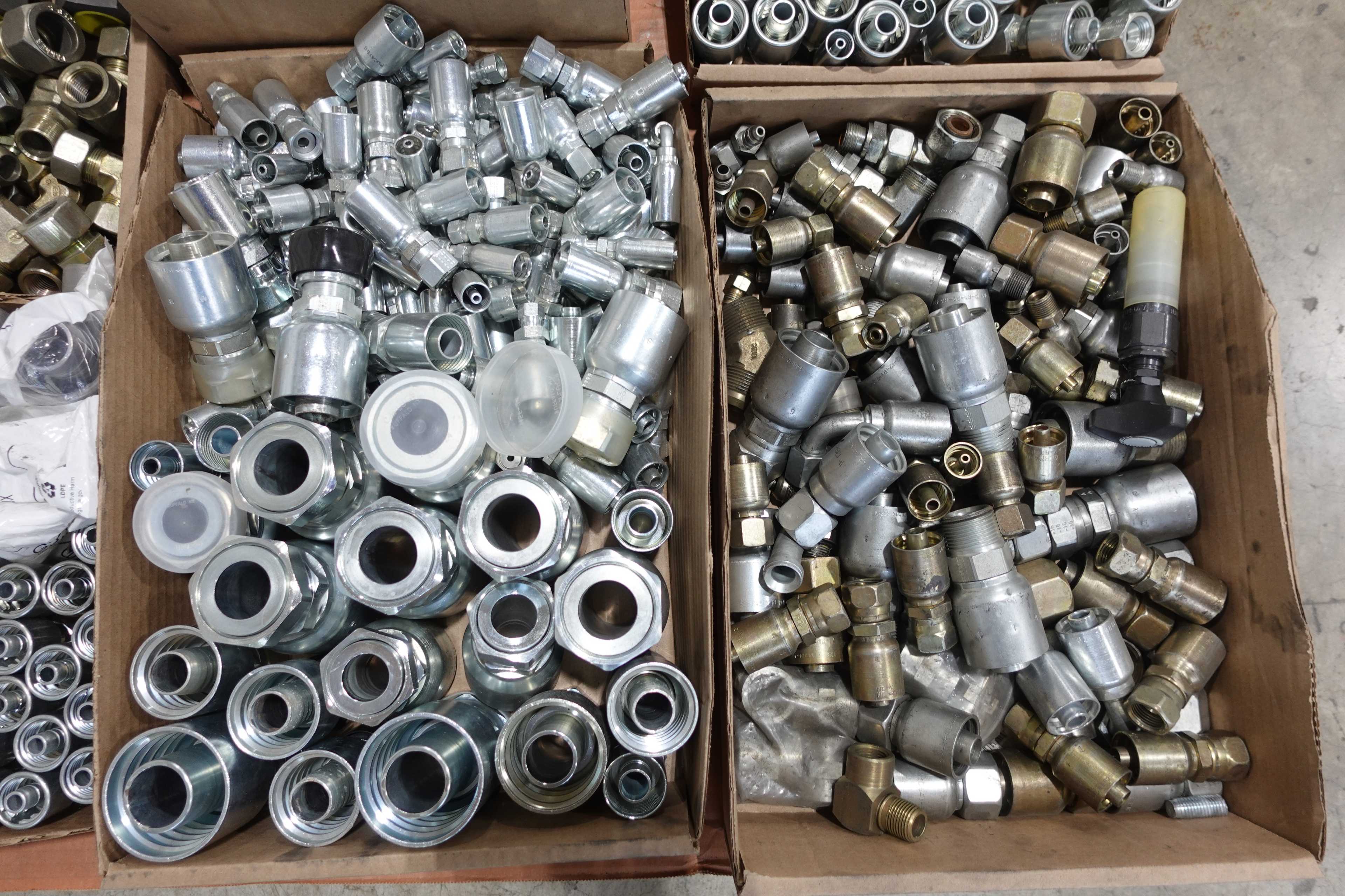 SKU 1736467 - 3 PALLET ASSORTMENT OF FITTINGS - PIPE & TUBE FITTINGS