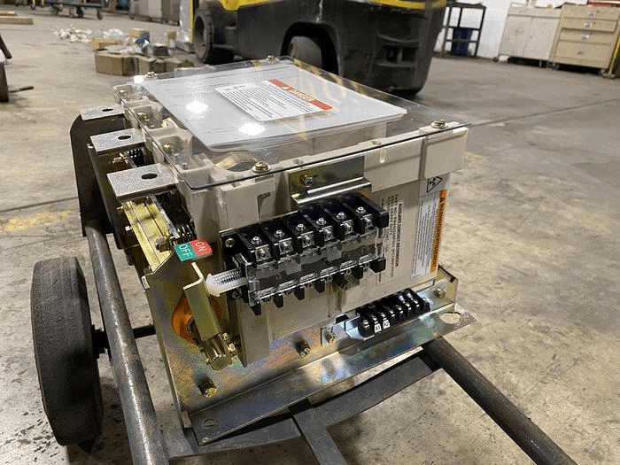 TOSHIBA HCV-1JBU LV VAC CONTACTOR 208-1500V 600A 42KA IC 100-240V CONTROL - AC CONTACTOR