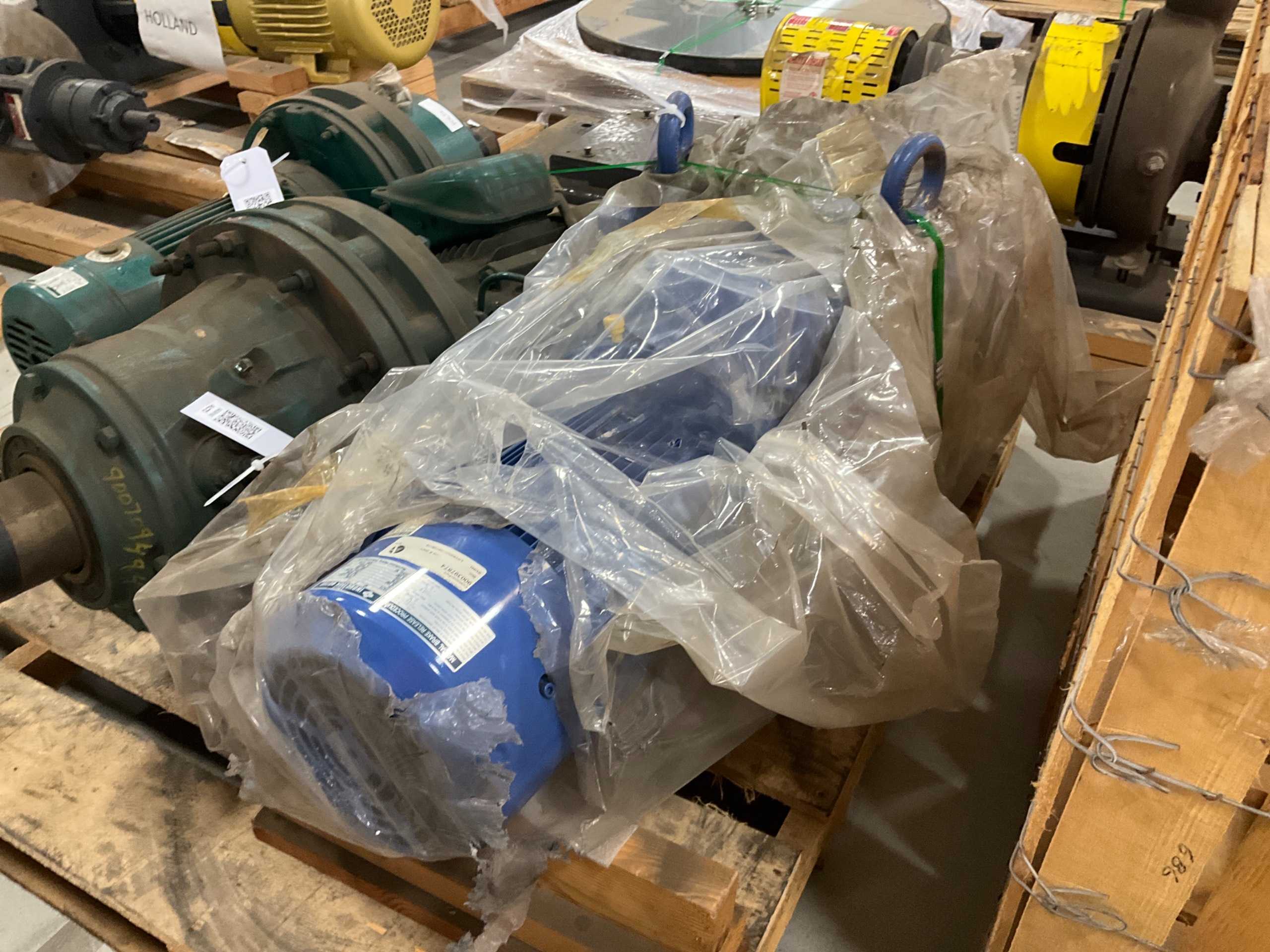 SUMITOMO GEARBOX & MOTOR ASSEMBLY - MOTOR & GEARBOX ASSEMBLY