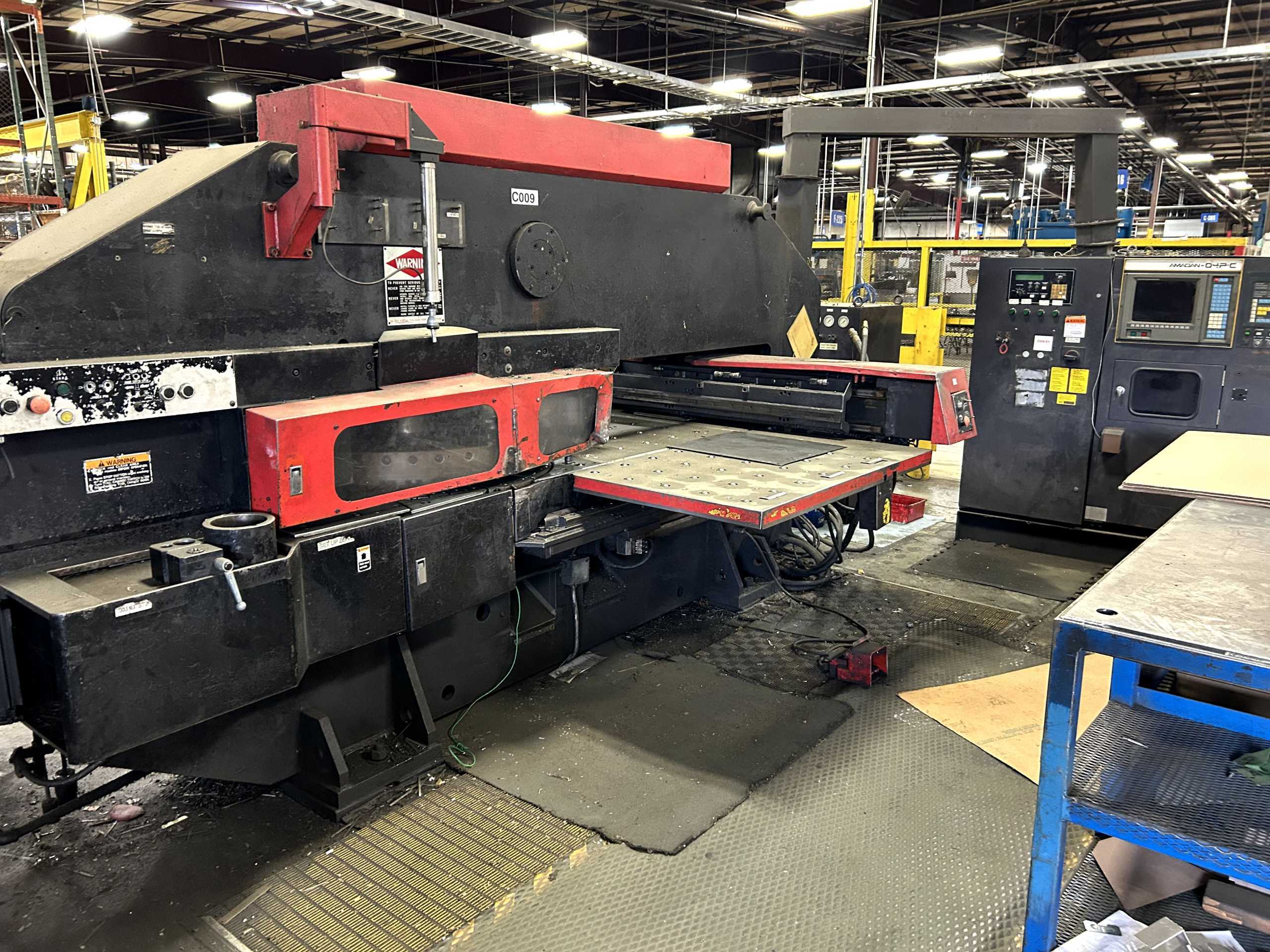 1993 AMADA VP 304050 CNC TURRET PUNCH PRESS, 30-TON, 58-STATION, 40"X50" TABLE, 35KVA - PUNCHING MACHINES