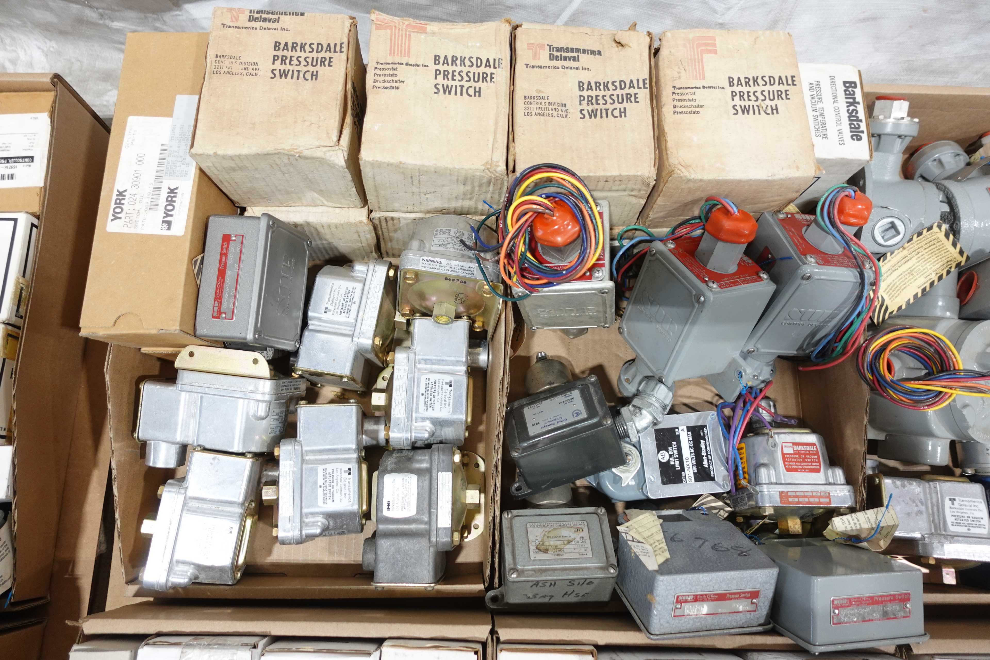 SKU 1726811 - 2 PALLETS OF ASSORTED FLOAT, LIMIT AND PRESSURE SWITCHES - SWITCHES