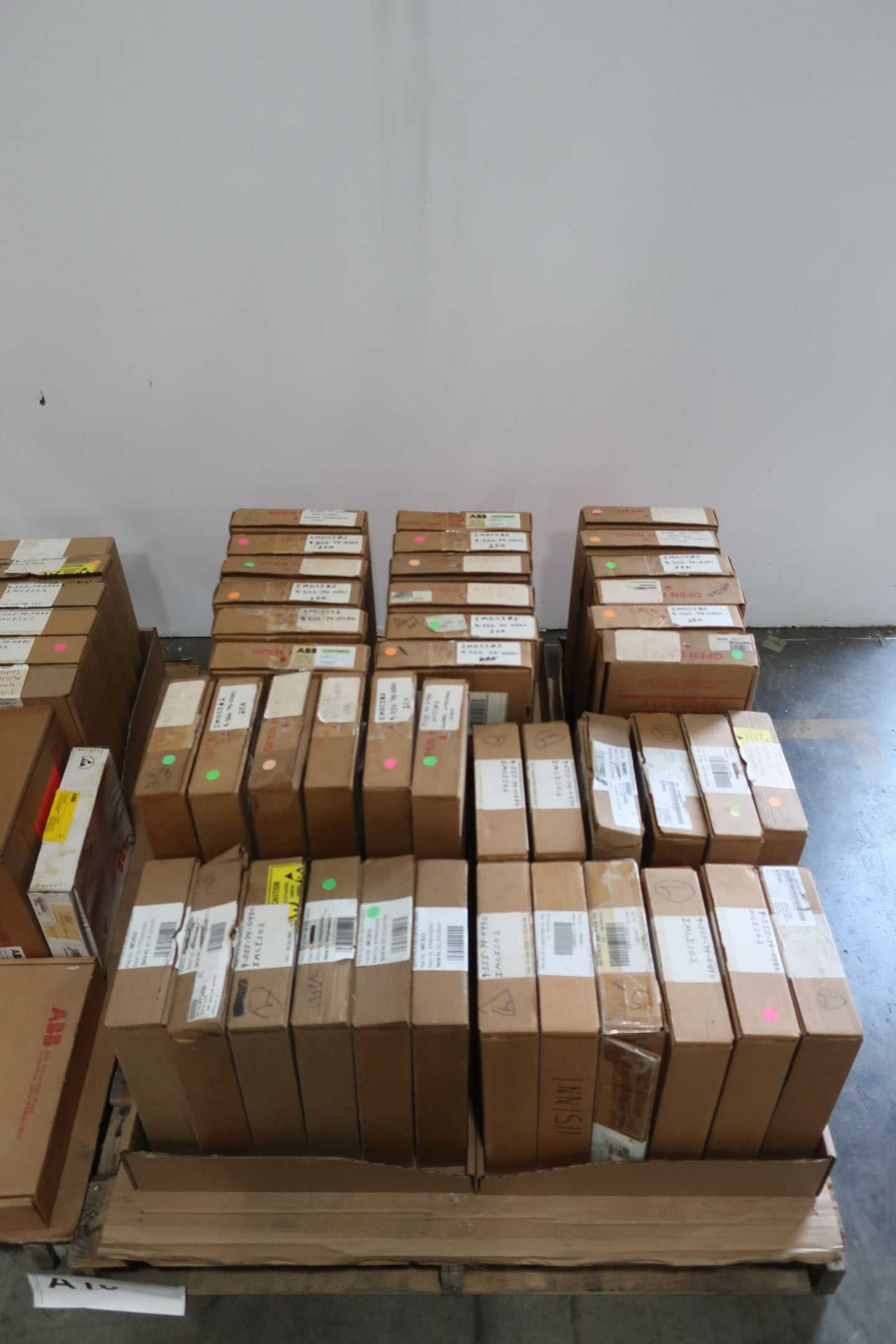 2 PALLETS OF ASSORTED ABB PCB CIRCUIT BOARDS - PCB CIRCUIT BOARDS