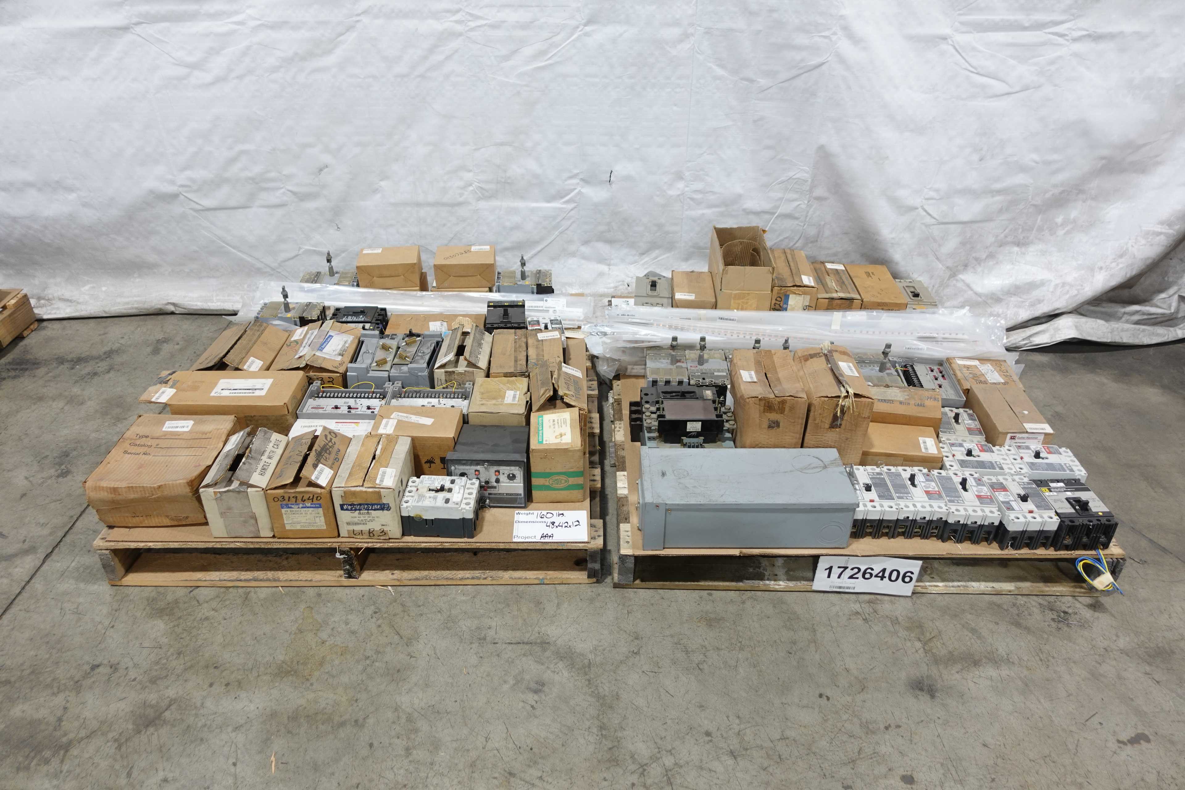 SKU 1726406 - PALLET OF ASSORTED CIRCUIT BREAKERS - CIRCUIT BREAKERS