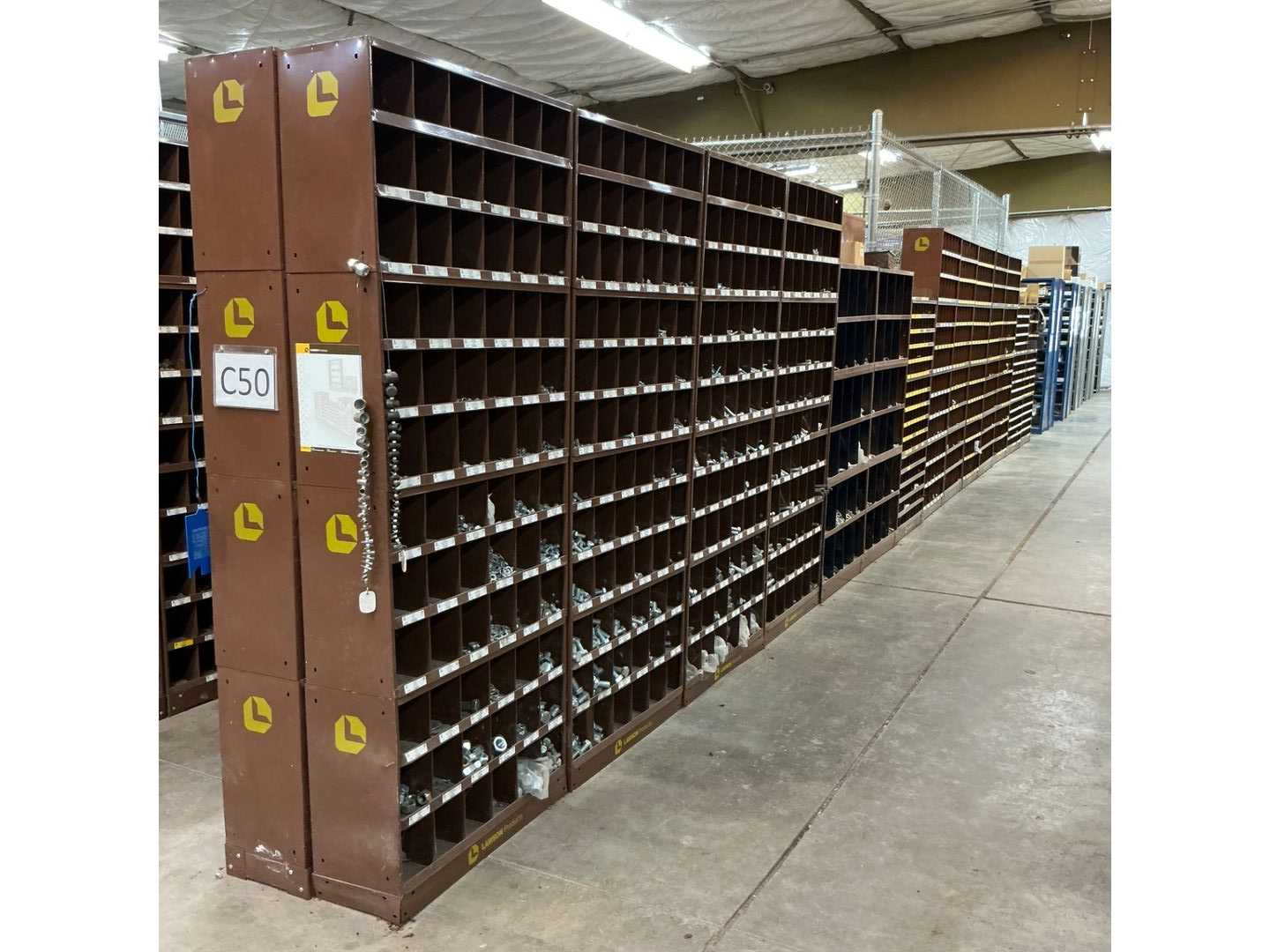 BULK QTY OF INDUSTRIAL FASTENERS - FASTENERS