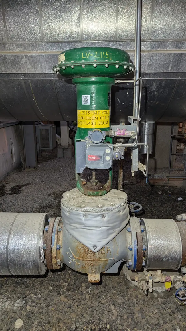 FISHER ET CONTROL VALVE & 667 ACTUATOR ASSEMBLY - undefined