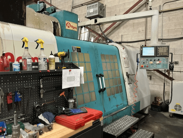 2007 AGMA VMC-158 VERTICAL MACHINING CENTER 10000 RPM CAT40 15/20 HP FANUC 18I-MB - VERTICAL MACHINING CENTERS