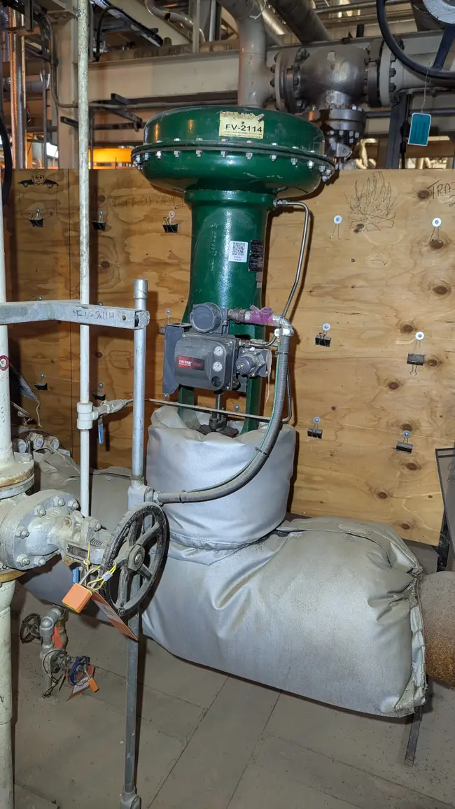 FISHER HPD CONTROL VALVE & 667 ACTUATOR ASSEMBLY - undefined