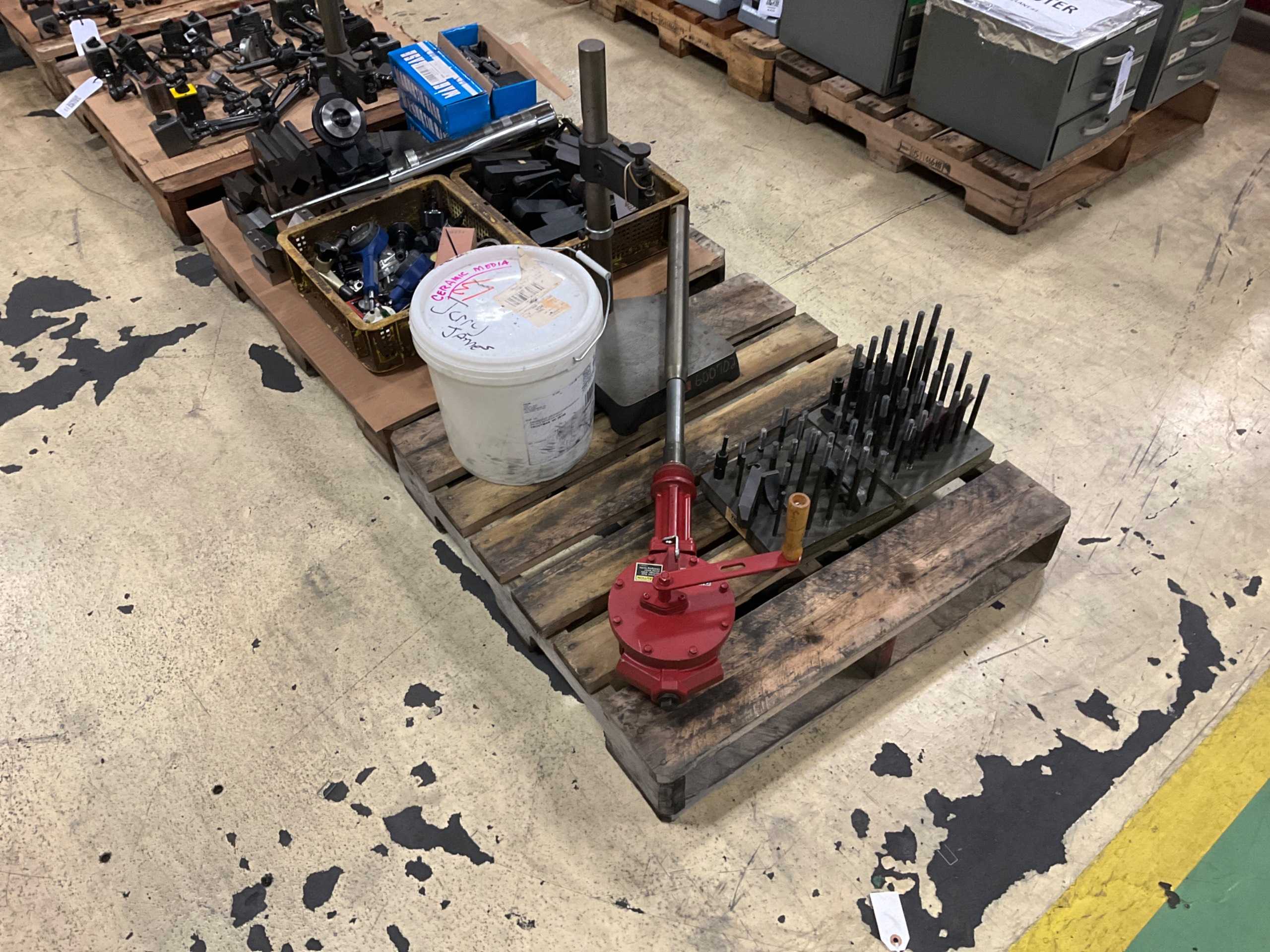 BULK QTY OF INDUSTRIAL PARTS - INDUSTRIAL PARTS