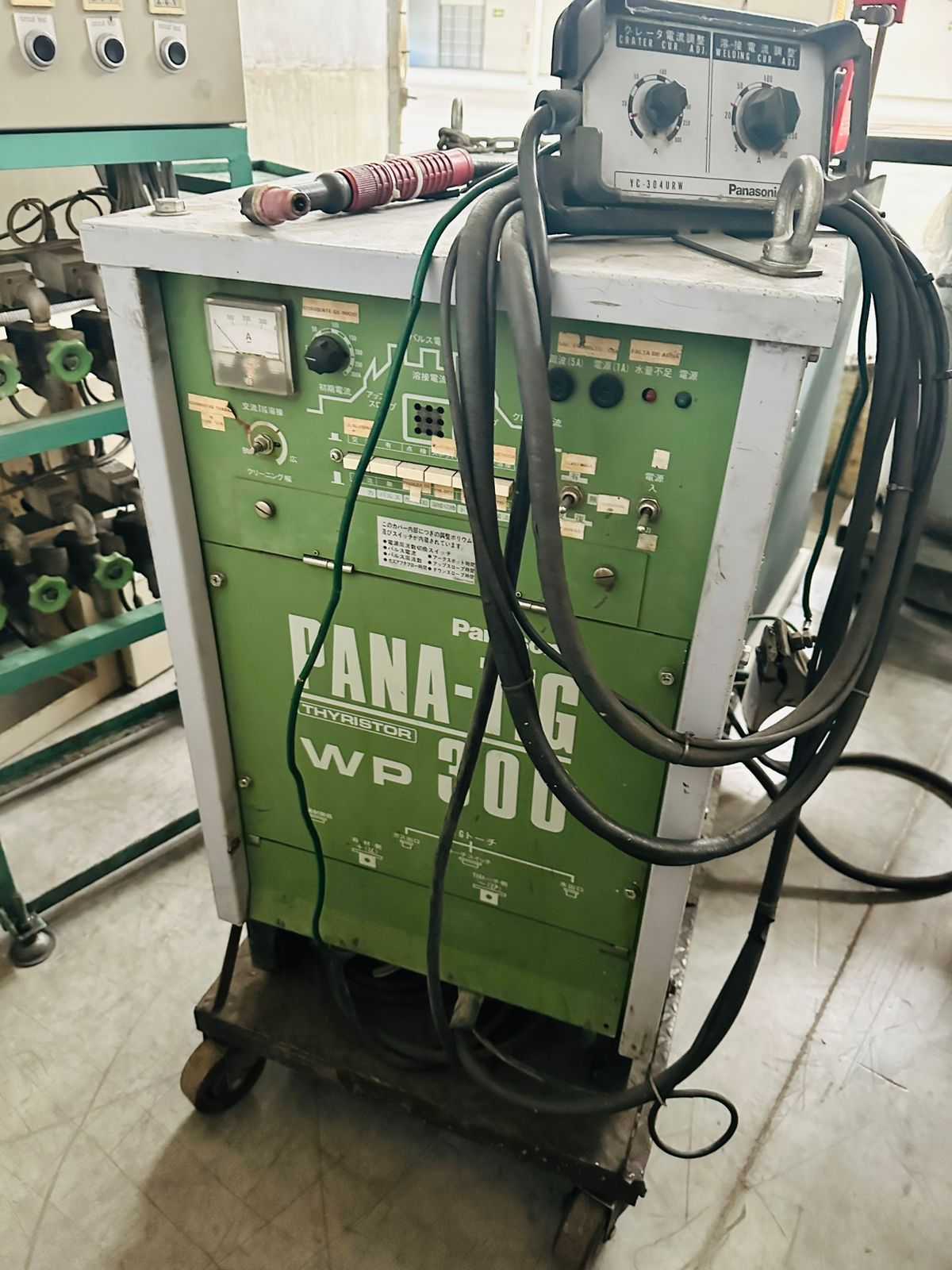 PANASONIC WP 300 WELDING POWER SOURCE - WELDING EQUIPMENT