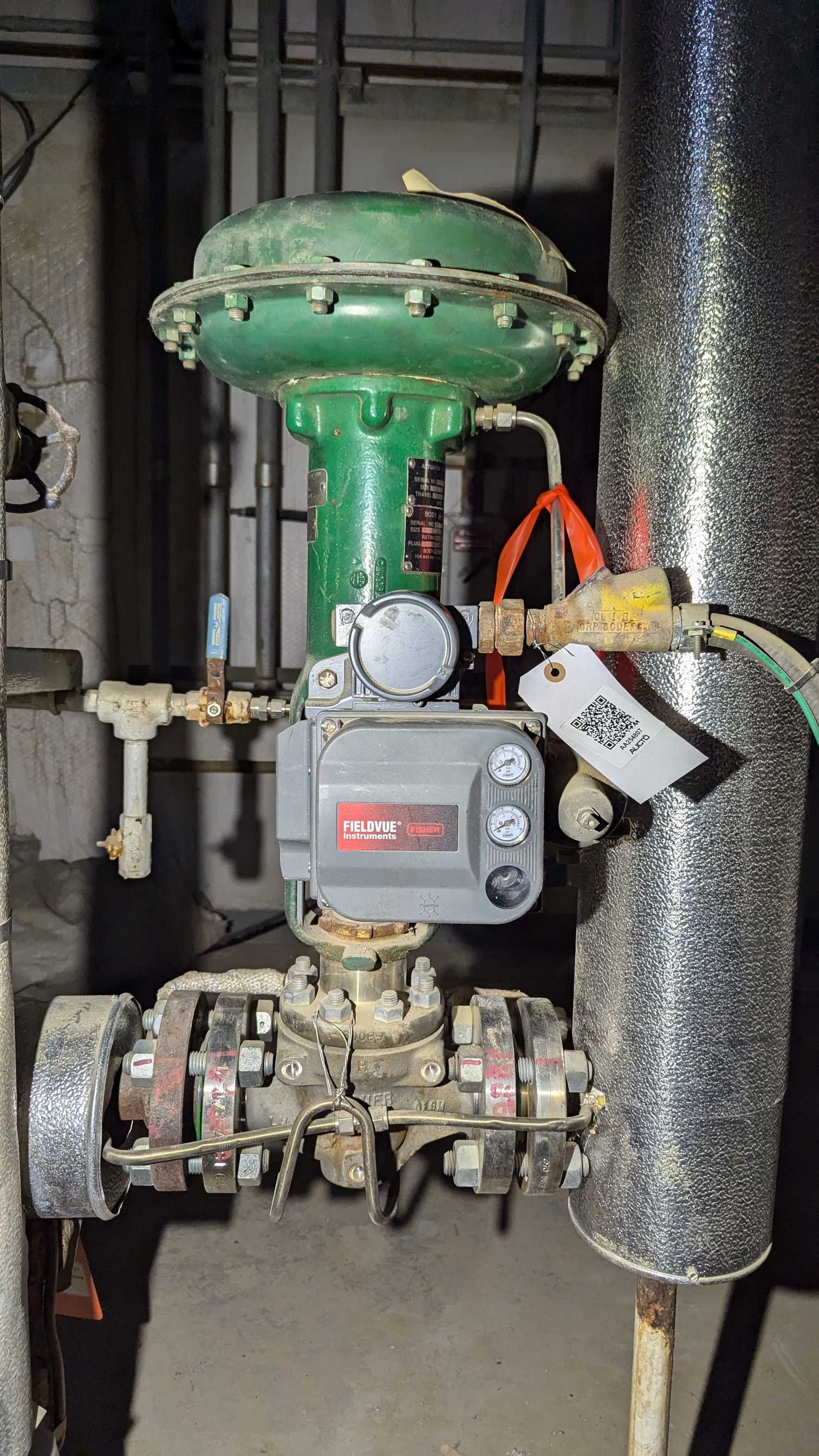 FISHER ES CONTROL VALVE & 667 ACTUATOR ASSEMBLY - VALVE & ACTUATOR ASSEMBLY